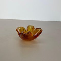 unique Murano Glass "Yellow" Bowl Element Shell Ashtray Murano, Italy, 1970