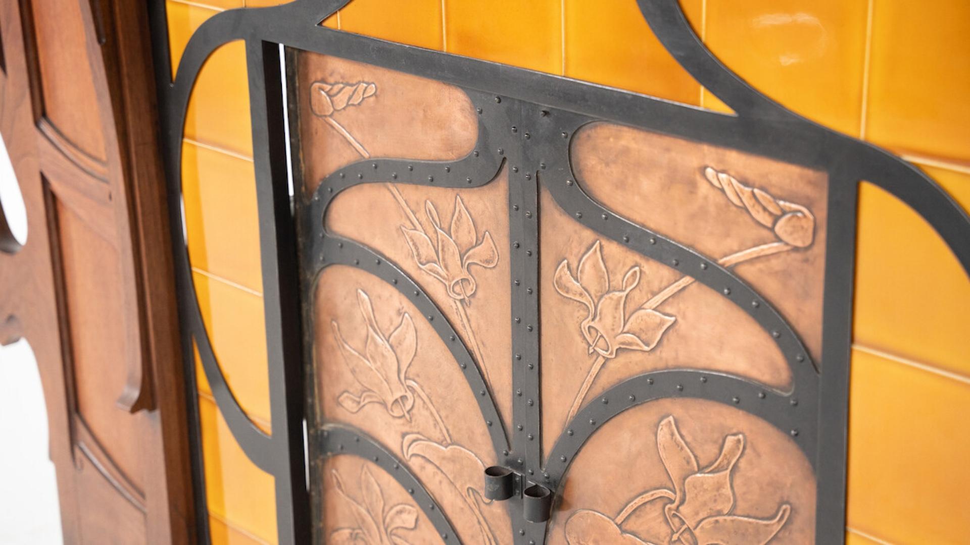 Unique Museum Fireplace Mantel from the Architect G. Serrurier-Bovy For Sale 6