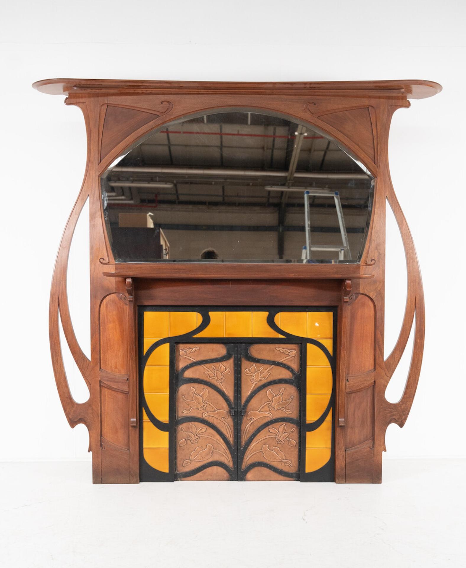 Unique Museum Fireplace Mantel from the Architect G. Serrurier-Bovy made for the exhibition in Paris at the Champ de Mars in 1899