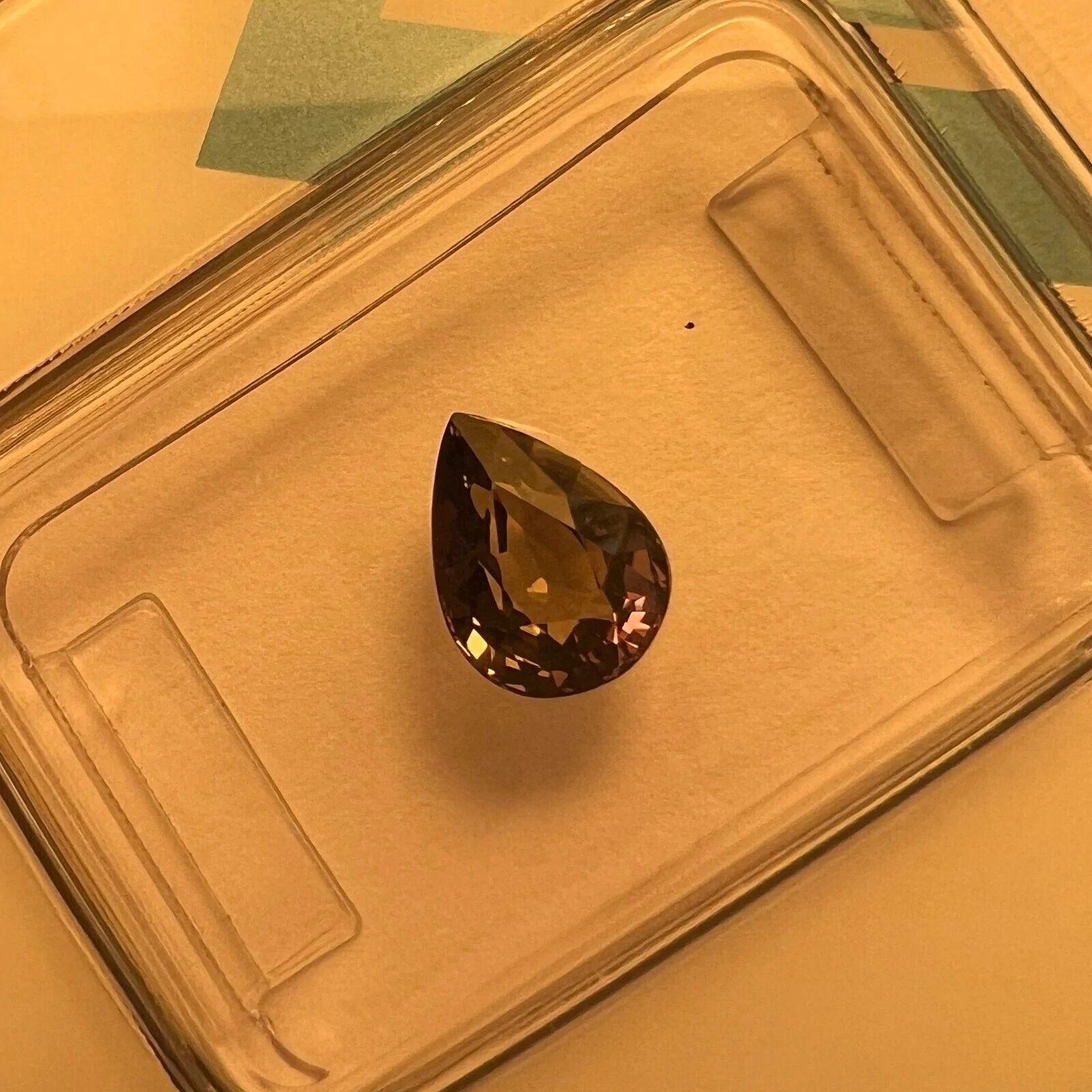 Unique Natural 1.25ct Colour Change Sapphire Pink Yellow Green IGI Certified In New Condition For Sale In Birmingham, GB