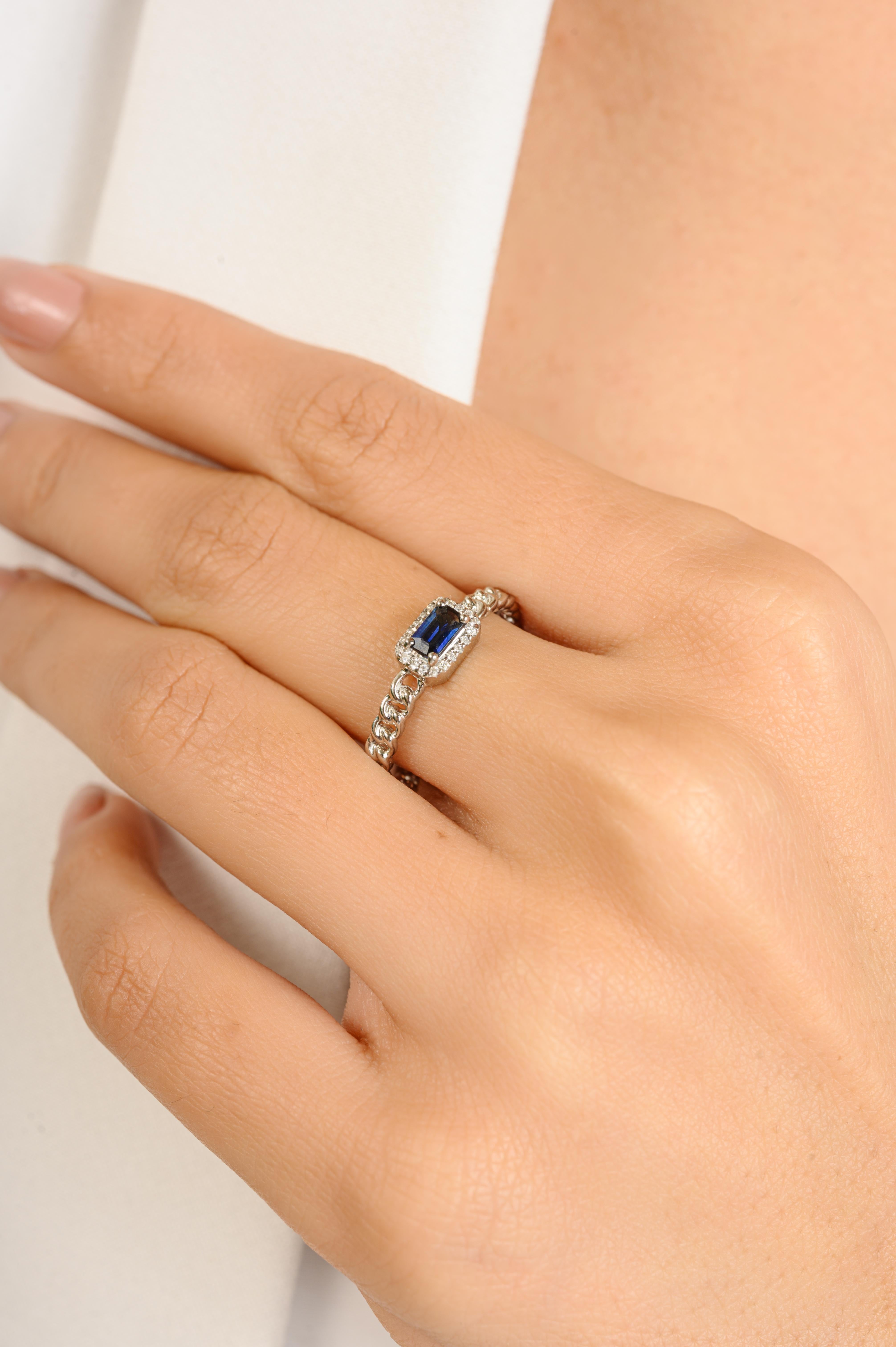 For Sale:  Unique Natural Blue Sapphire Halo Diamond Ring in 14K White Gold Chain Ring 4