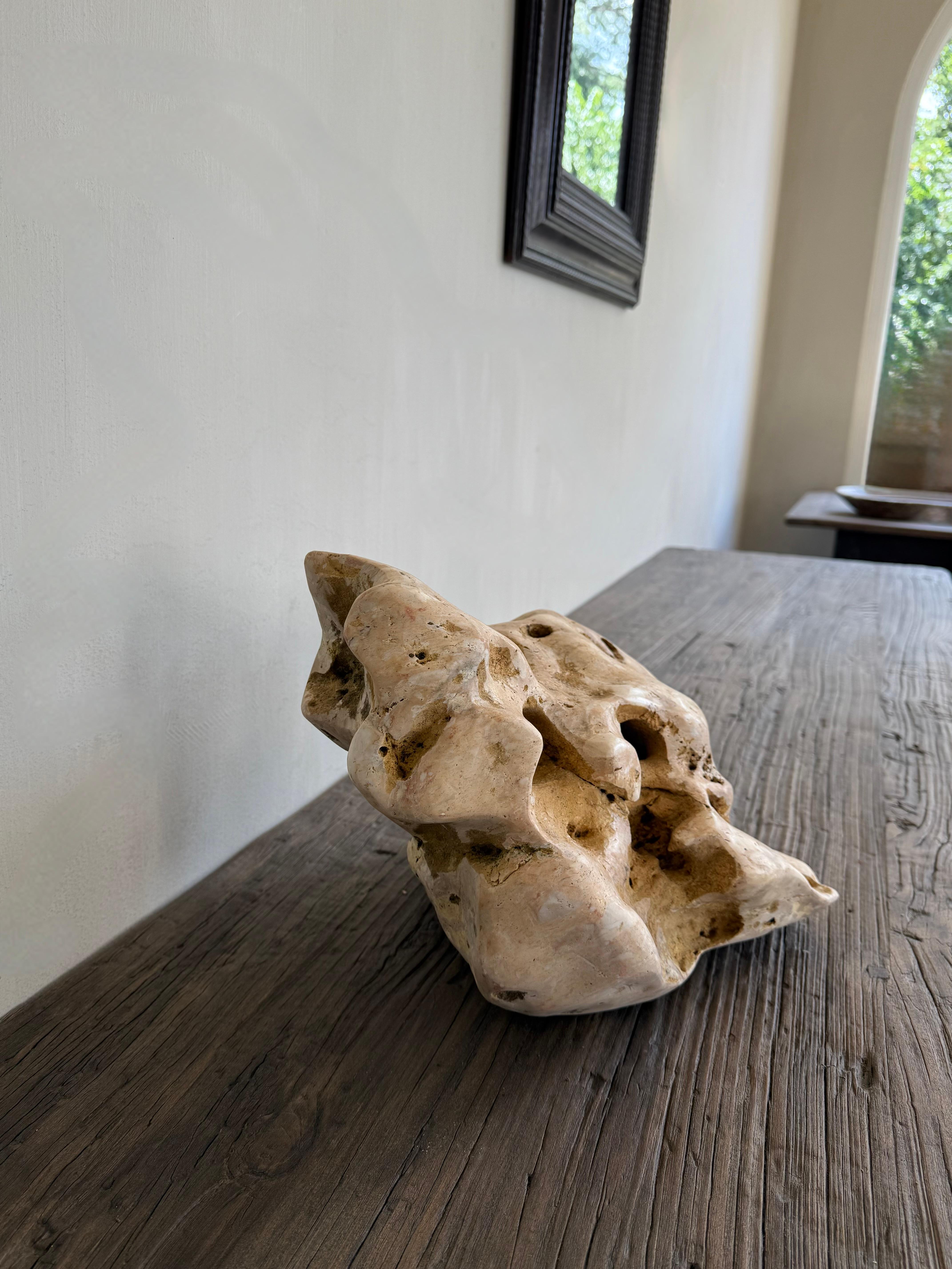 Sculpture unique en pierre naturelle Bon état - En vente à Nijlen, BE