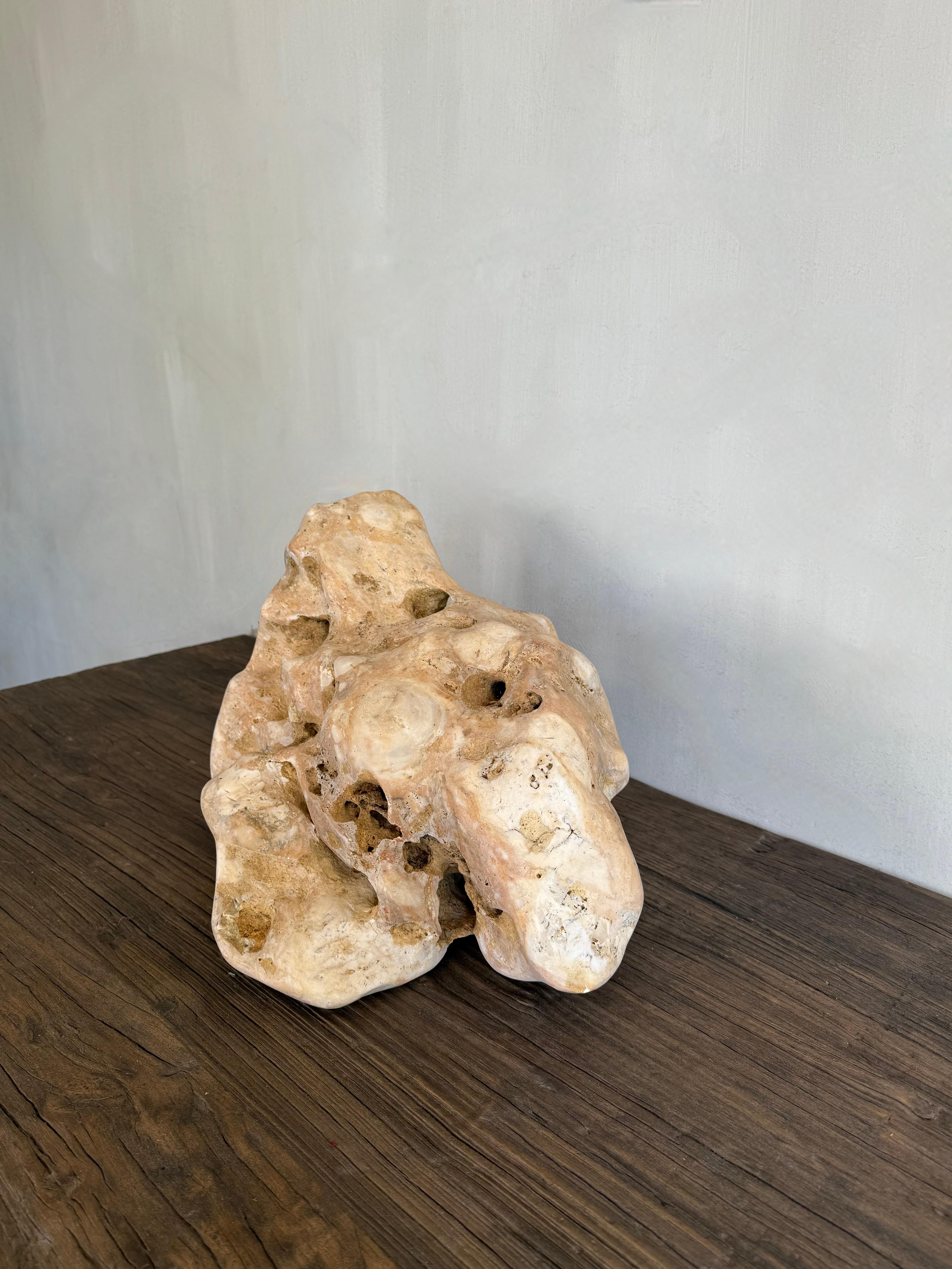 XIXe siècle Sculpture unique en pierre naturelle en vente