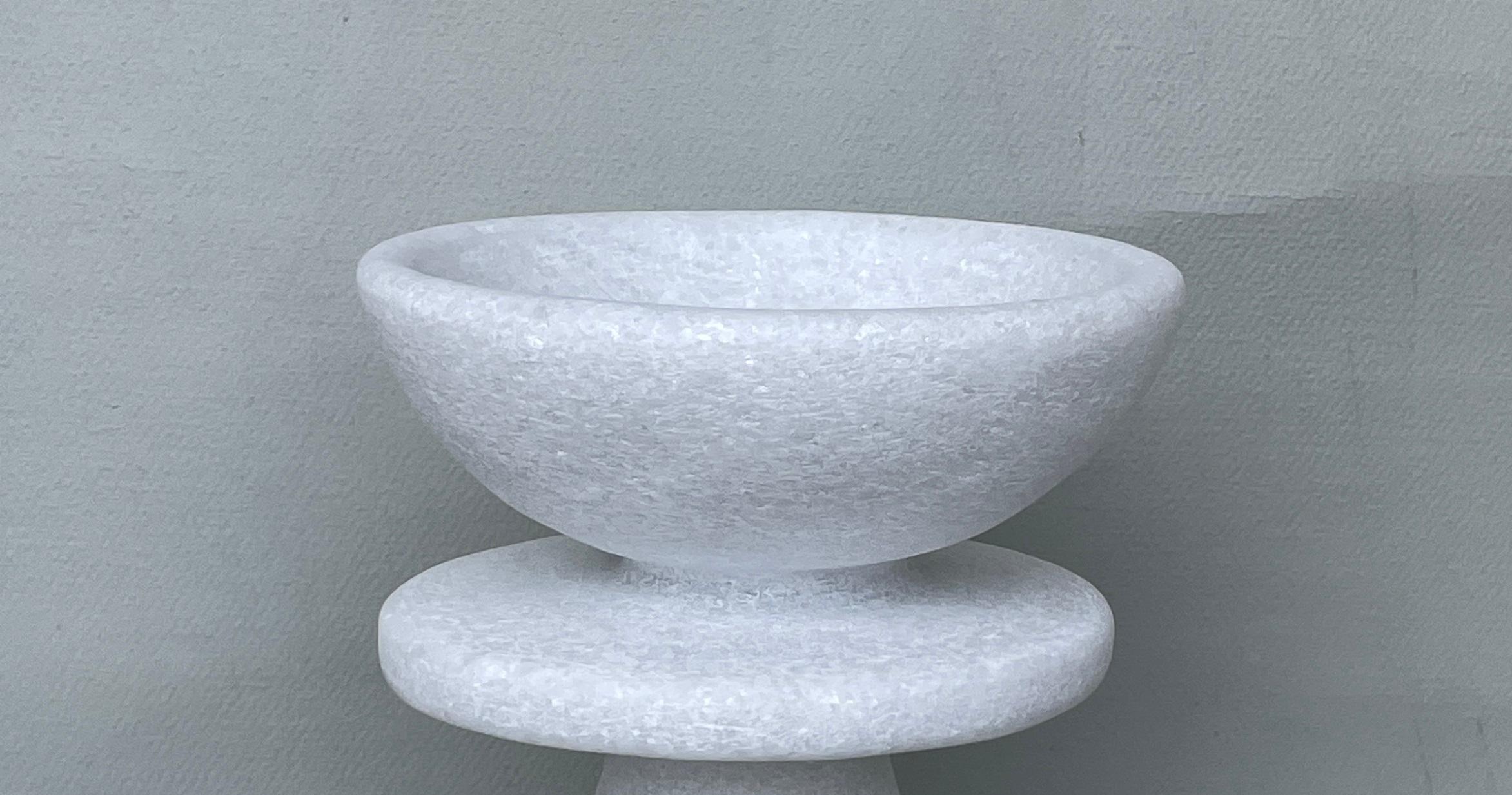 Einzigartiges Gefäß aus Naxian-Marmor von Tom Von Kaenel (Handgefertigt) im Angebot