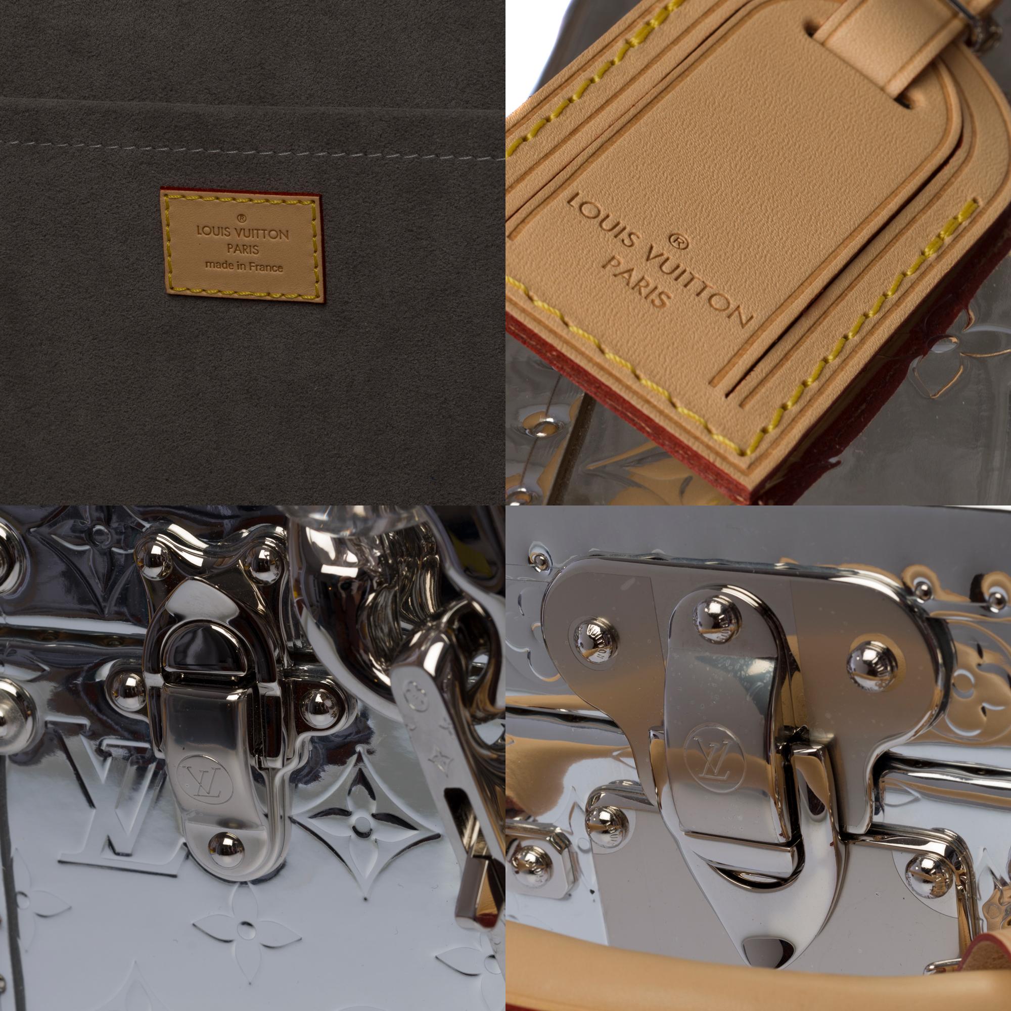 Unico e nuovo- FW 2021- Abloh- Louis Vuitton Cotteville 40 Mirror Trunk in argento in vendita 4