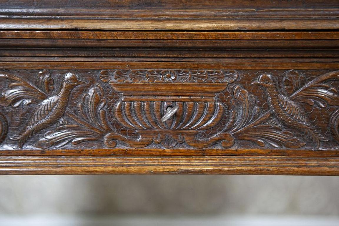 Unique Oak Showcase Richly Decorated with Carved Patterns, circa 1870 For Sale 5