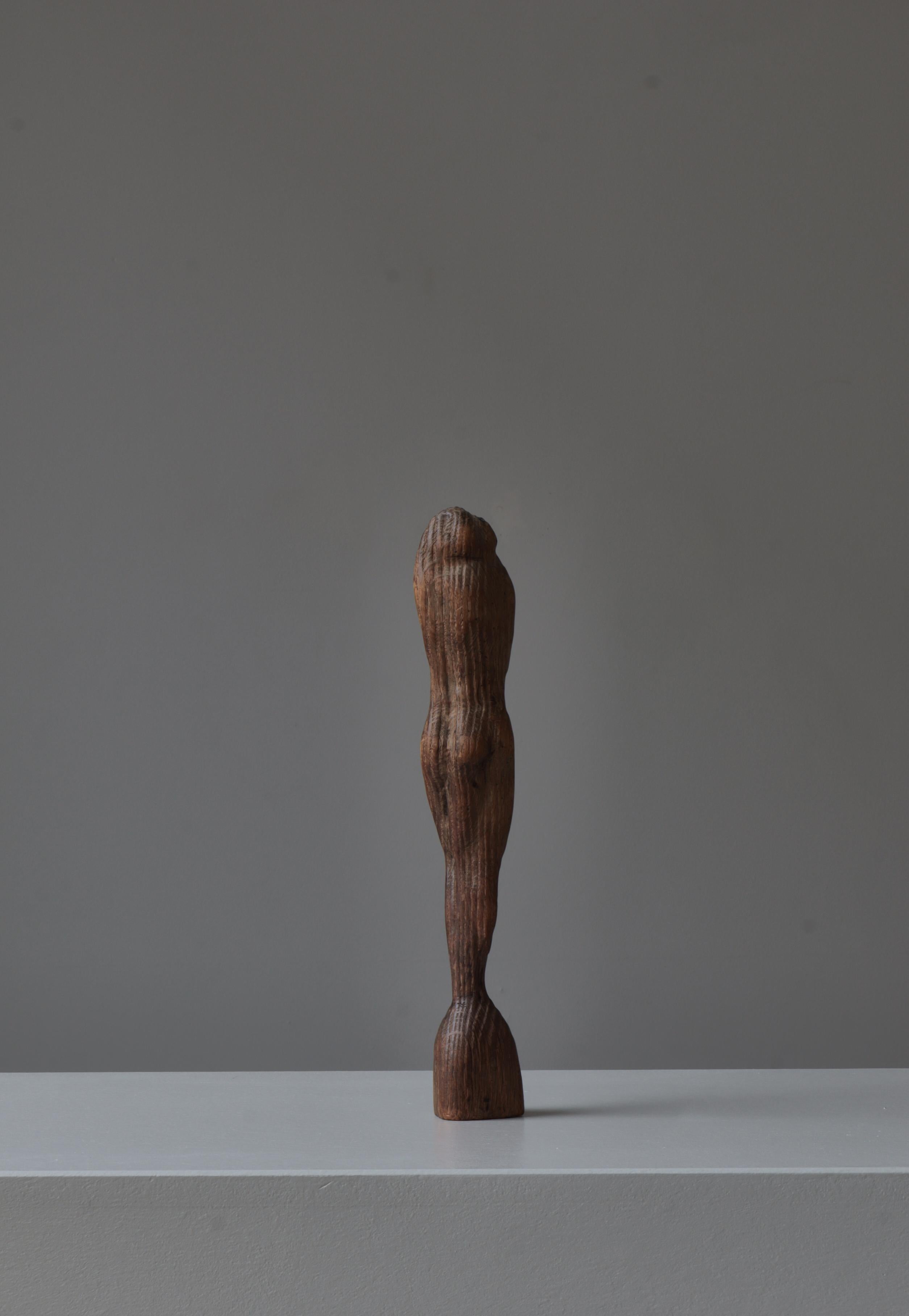 Einzigartige Skulptur aus Eichenholz, handgefertigt vom Künstler Otto Pedersen, Dänemark, 1960er Jahre (Mitte des 20. Jahrhunderts) im Angebot