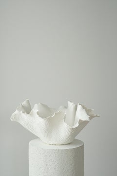 Sculpture unique en porcelaine Ocean Flower 005 par Minas Ceramics