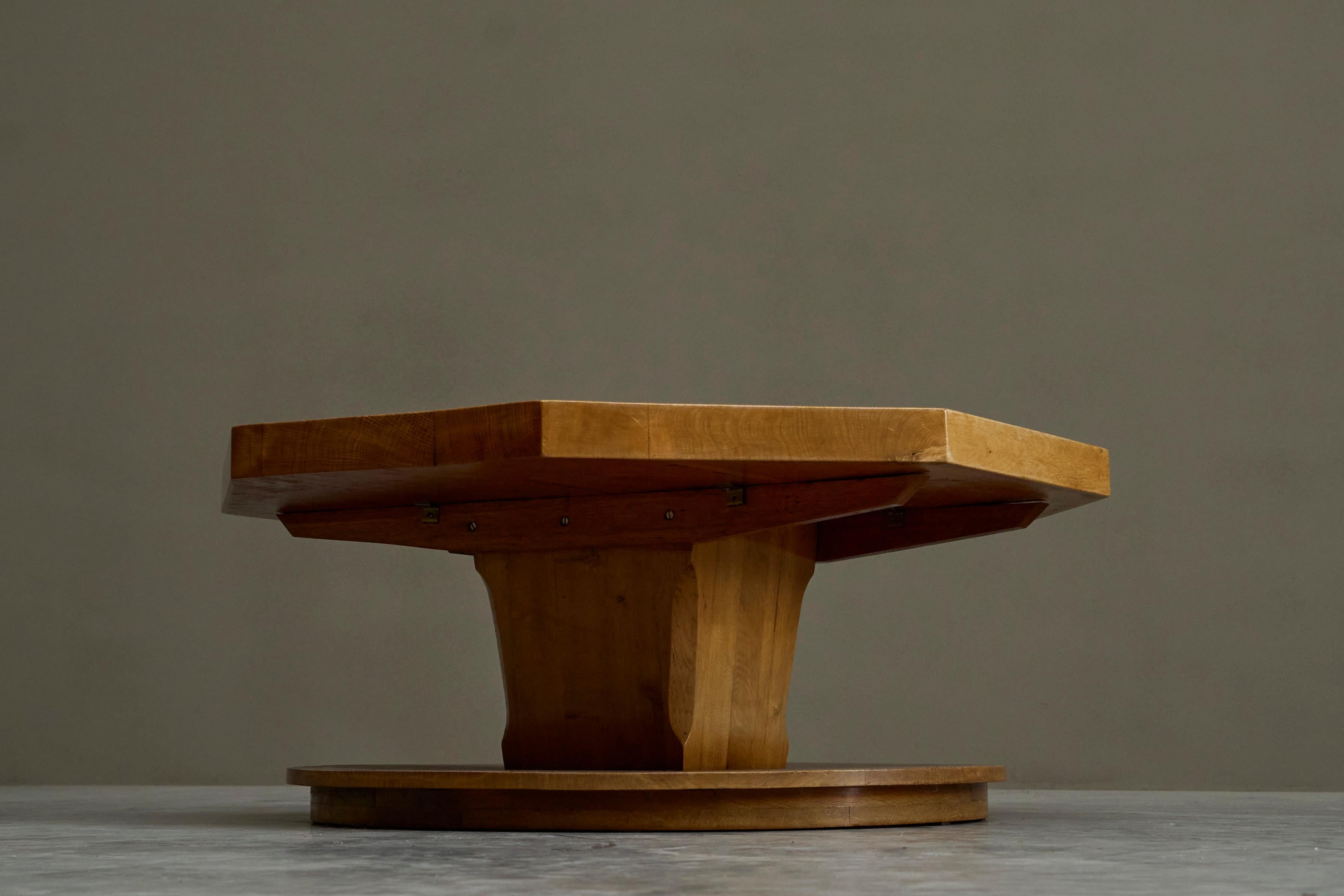 20th Century Unique Octagonal Coffee Table in Solid Oak with End Grain Wood 1950s For Sale