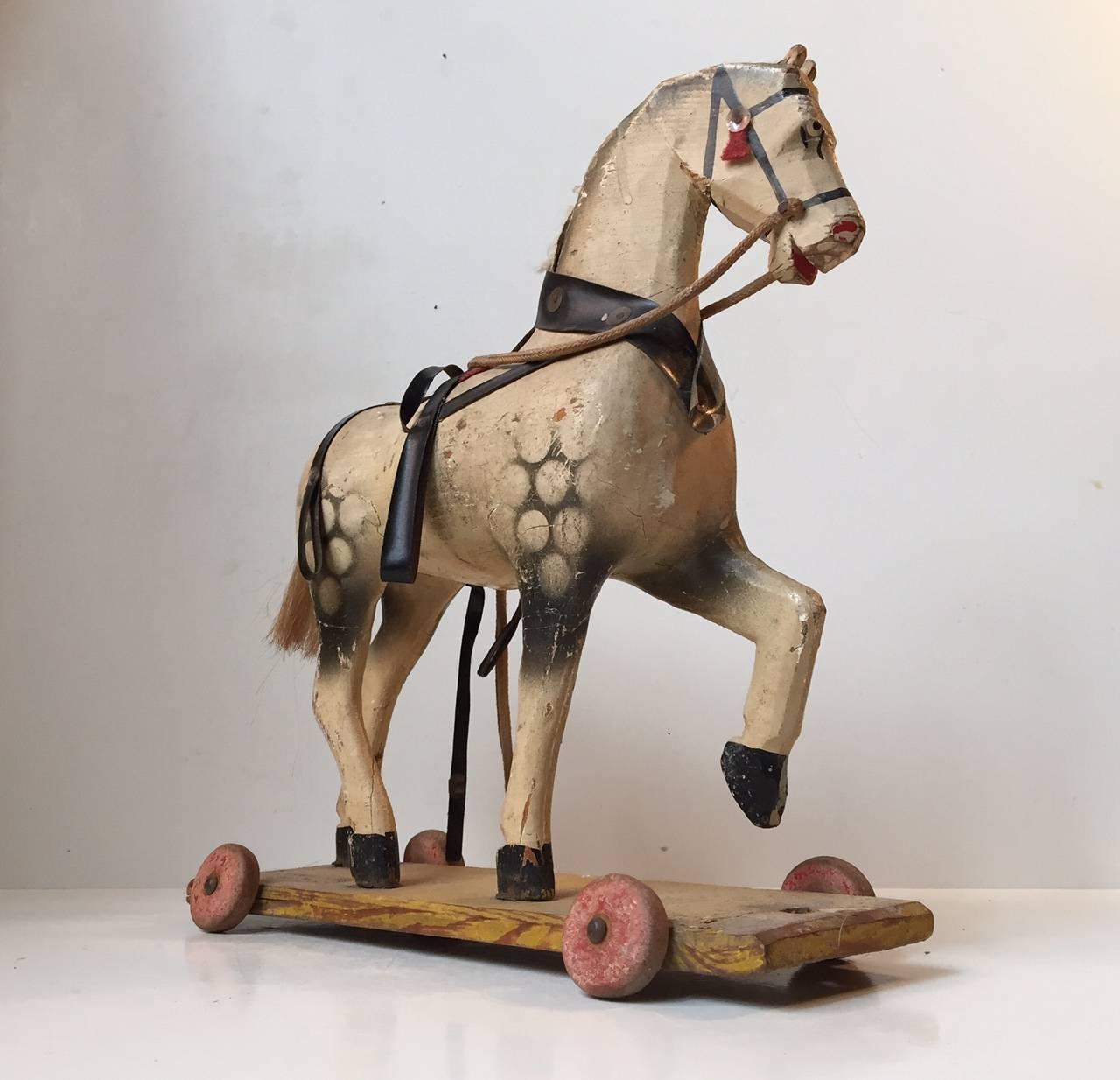 wooden horse pull toy