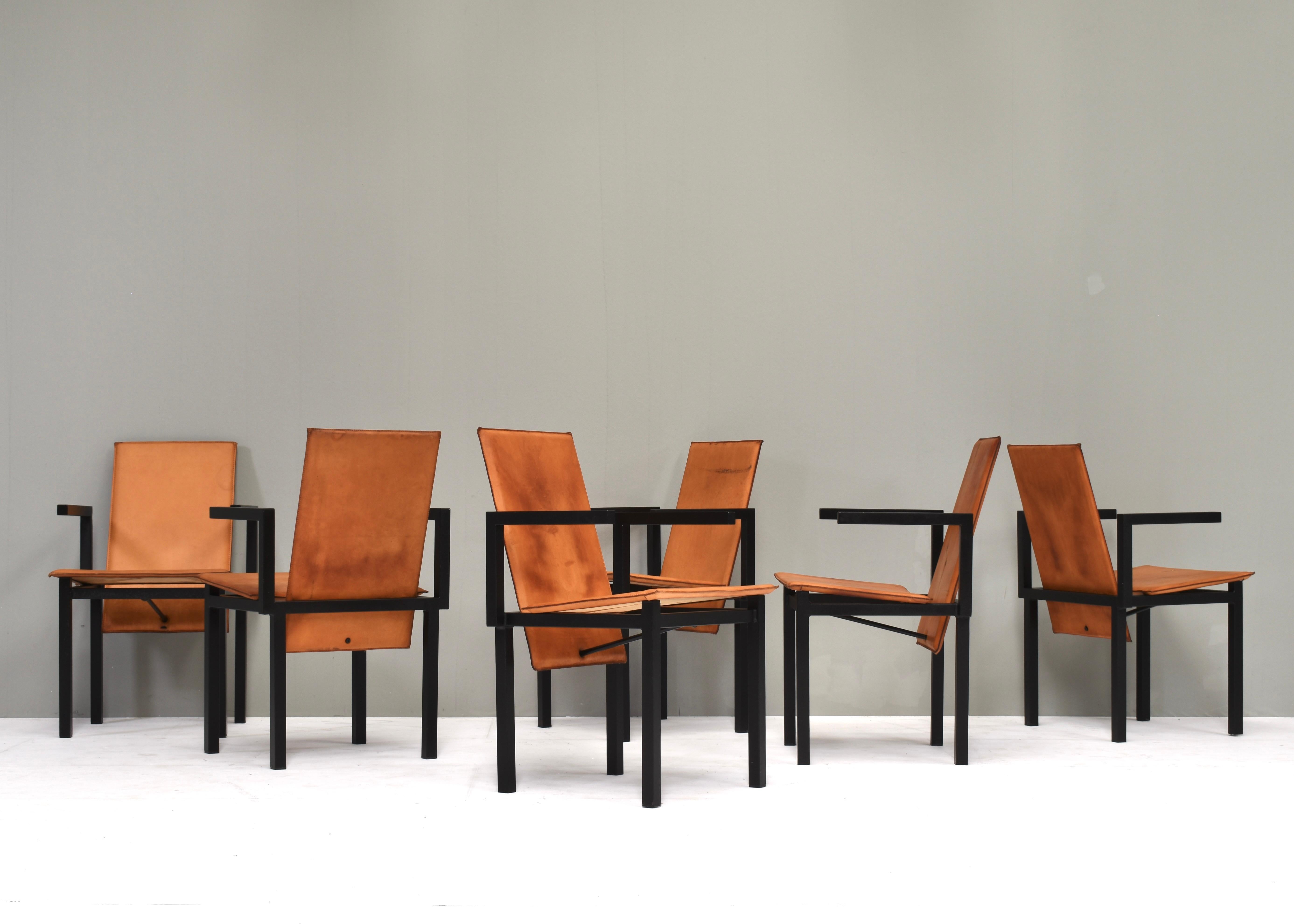 Einzigartiger Satz von sechs Esszimmerstühlen aus cognacfarbenem Leder, um 1970 im Zustand „Relativ gut“ im Angebot in Pijnacker, Zuid-Holland
