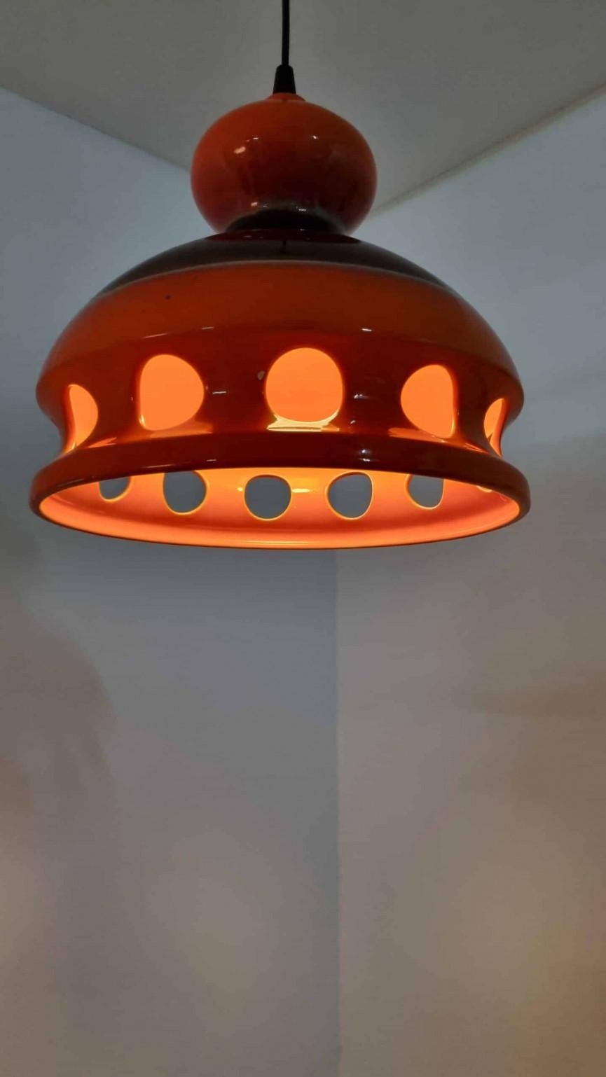 Laiton Lampe à suspension unique en céramique émaillée orange, Allemagne, 1970 en vente