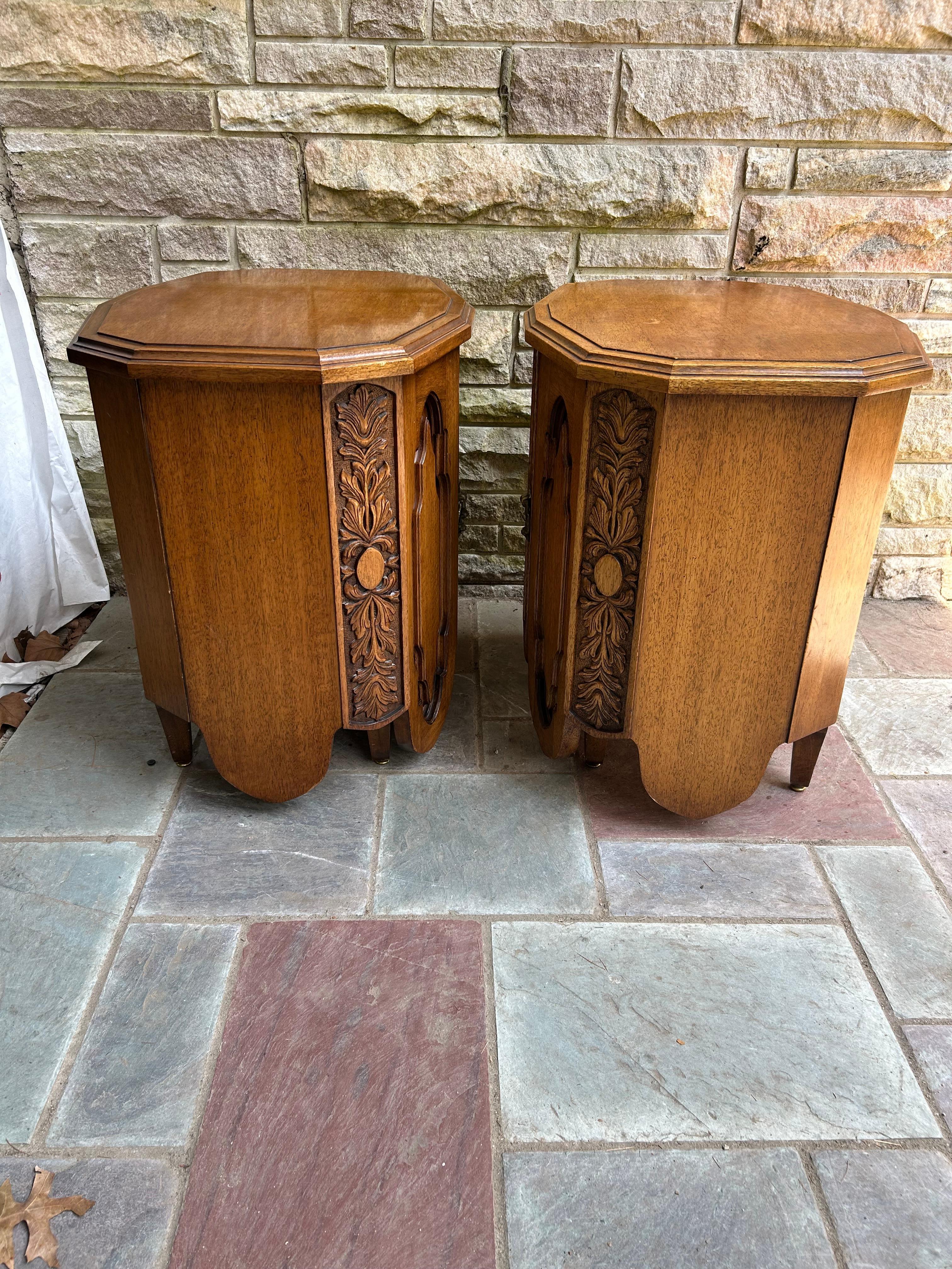 Unique Pair Daniel Jones inc. Walnut Spanish Revival Night Stand End Table For Sale 9