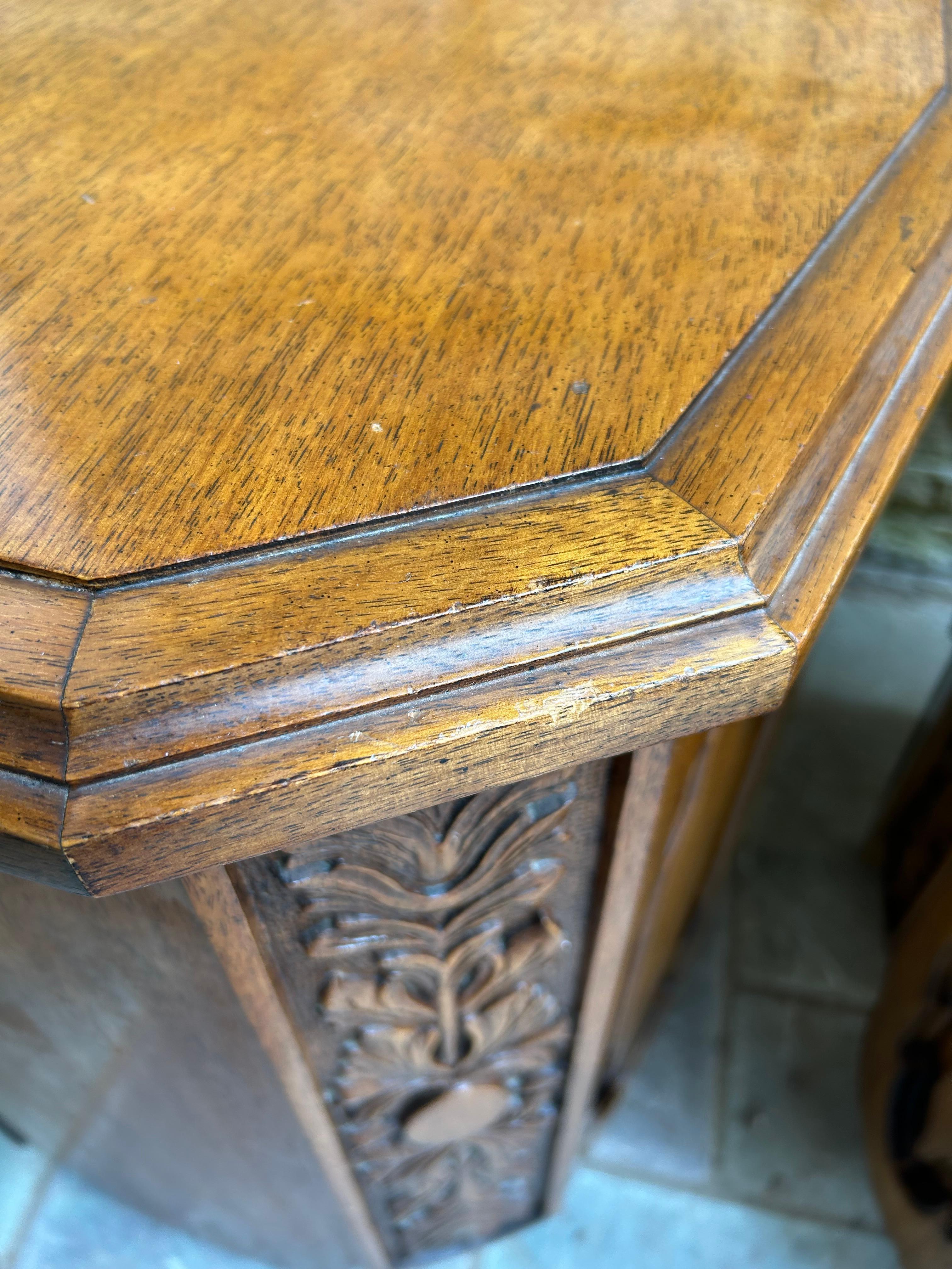 Unique Pair Daniel Jones inc. Walnut Spanish Revival Night Stand End Table For Sale 11