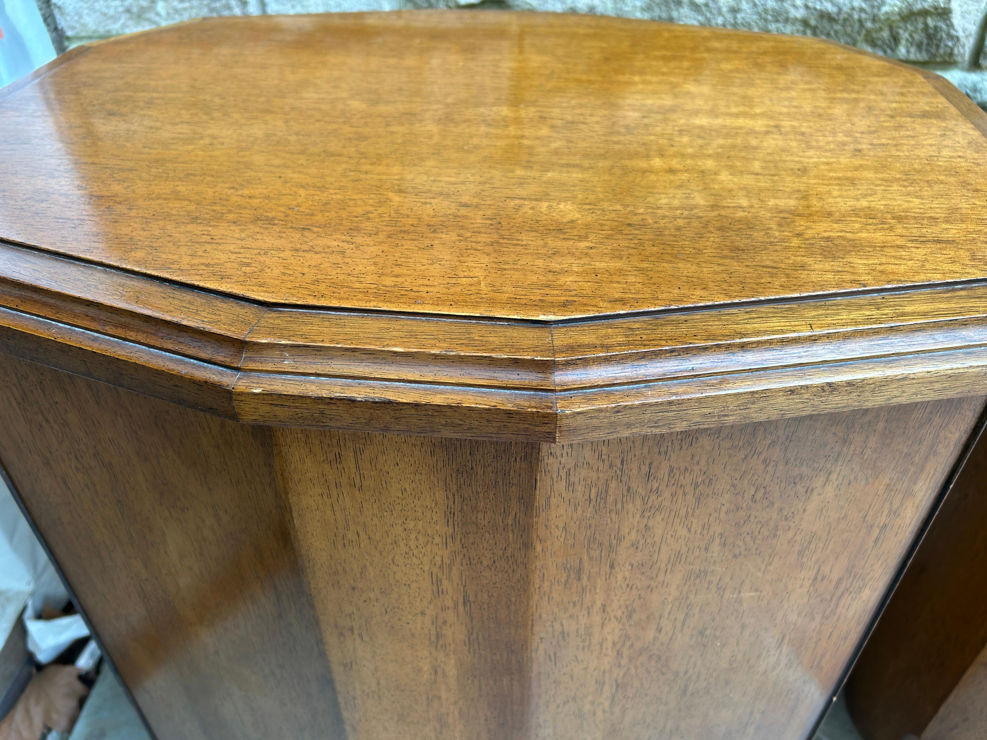 Unique Pair Daniel Jones inc. Walnut Spanish Revival Night Stand End Table For Sale 13