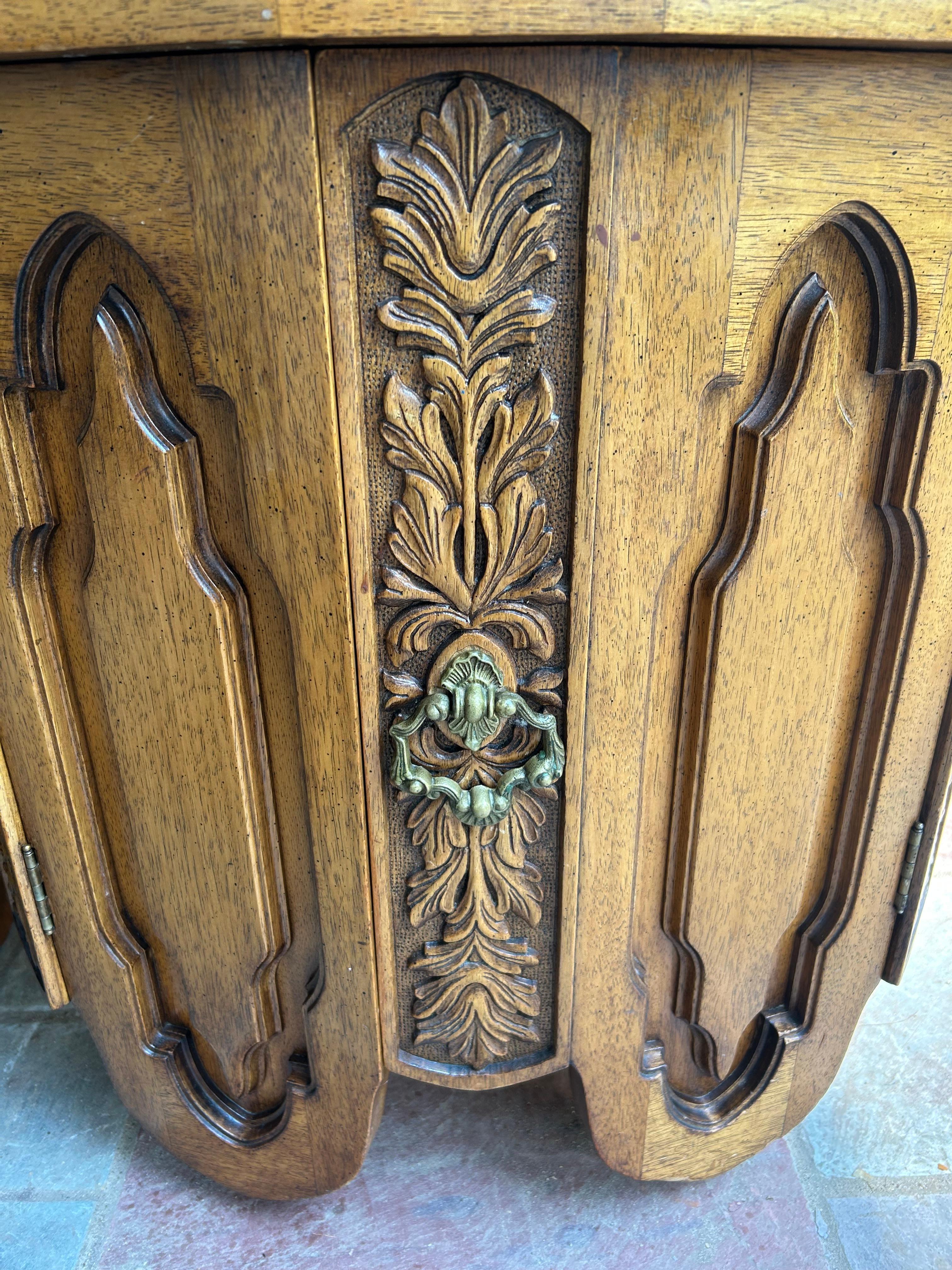 North American Unique Pair Daniel Jones inc. Walnut Spanish Revival Night Stand End Table For Sale