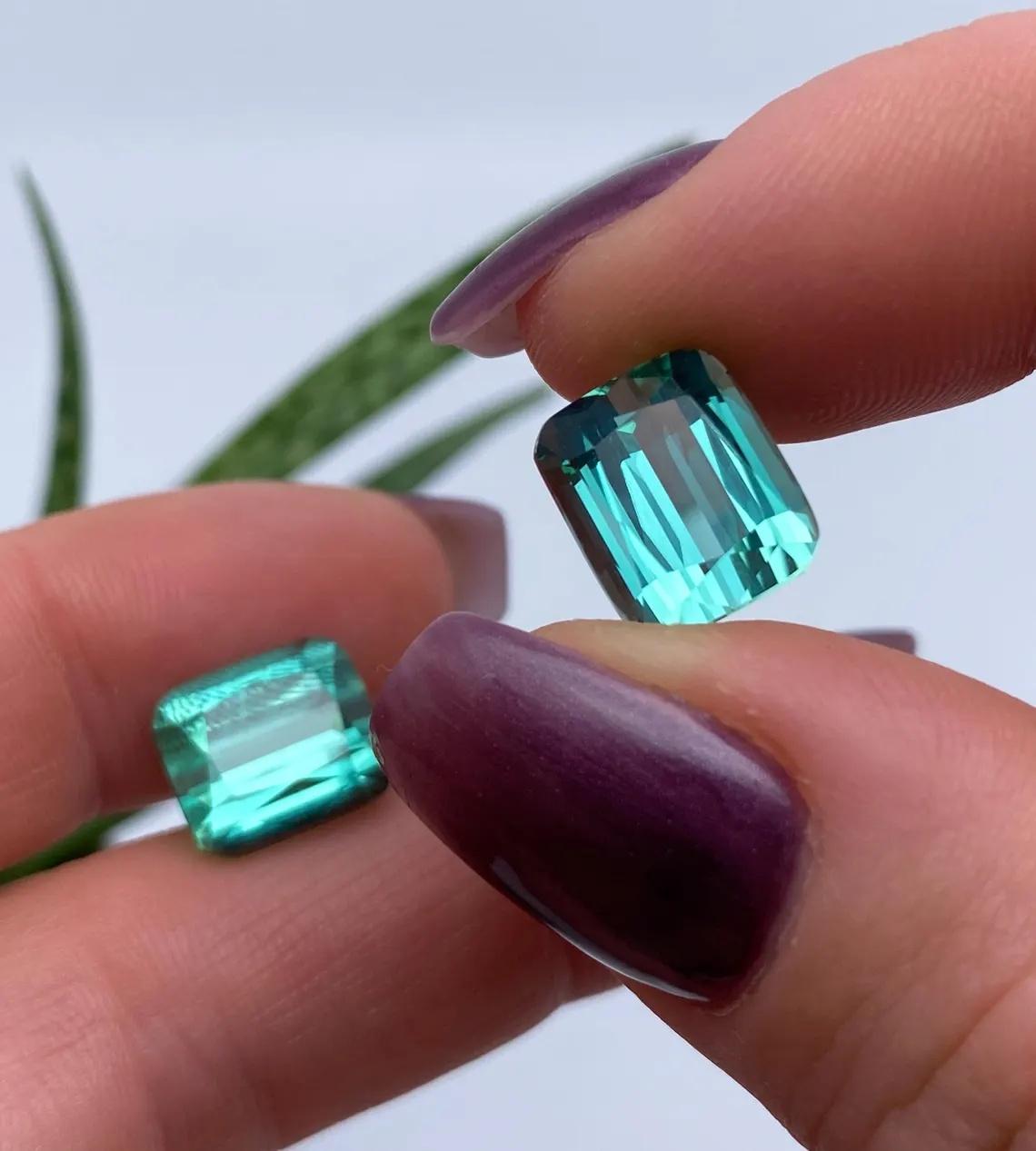 Coppia unica di tormaline laguna dell'Afghanistan, Kunar. Certificato GIA 16,25Ct in vendita 2