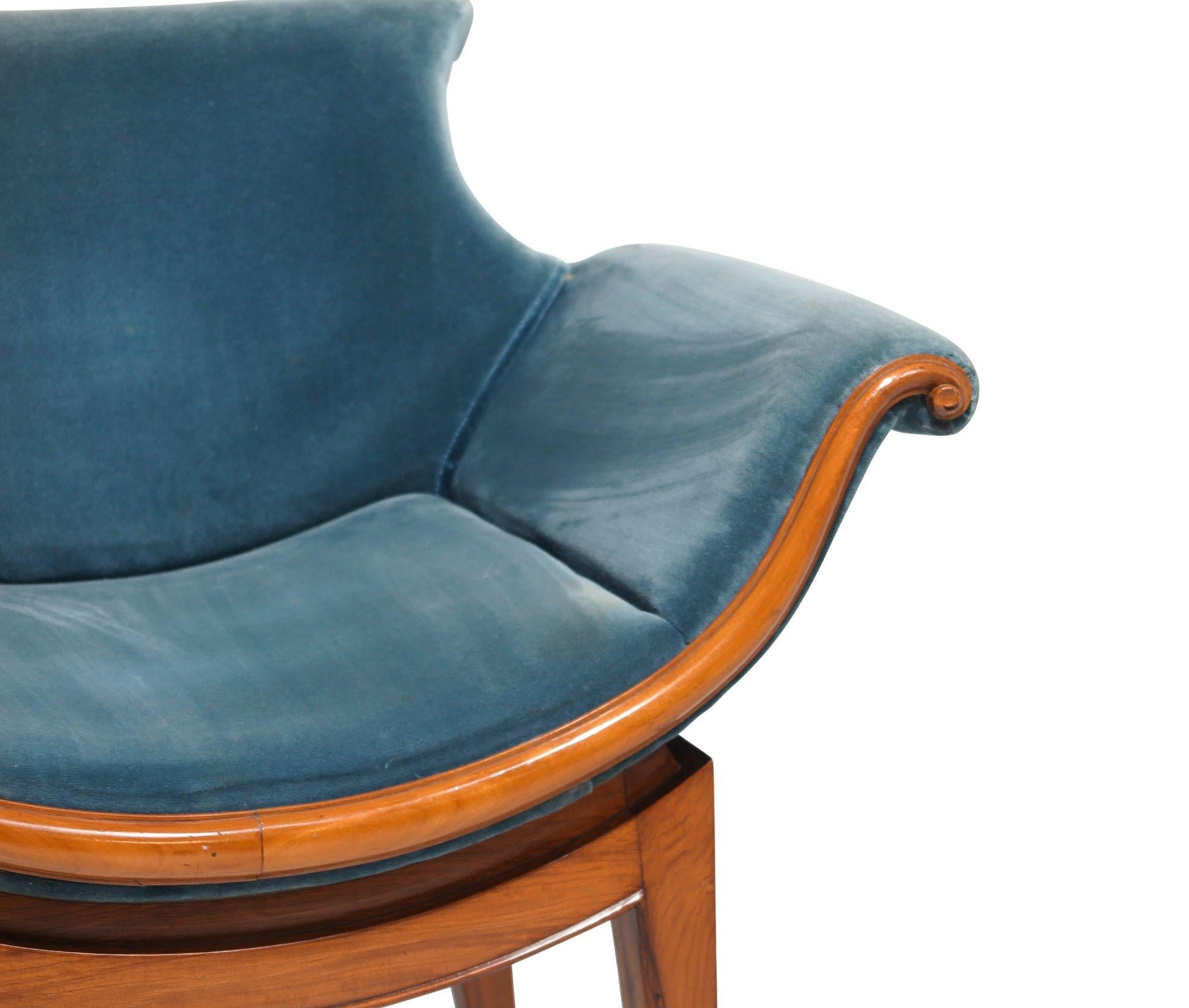 Unique Pair of Midcentury Armchairs in Brazilian Caviuna and Blue Velvet In Good Condition For Sale In Oakland, CA