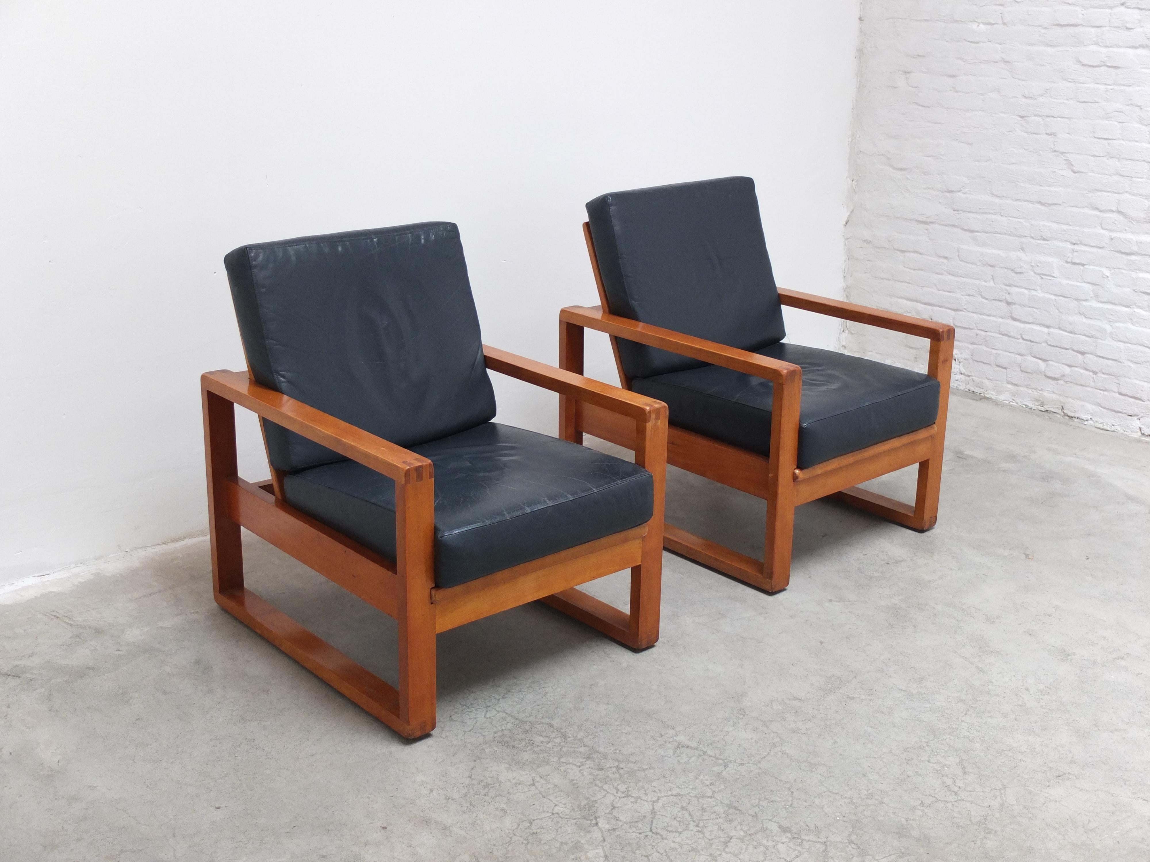 Scandinave moderne Paire unique de chaises longues modernistes de Van Den Berghe-Pauvers, années 1960 en vente