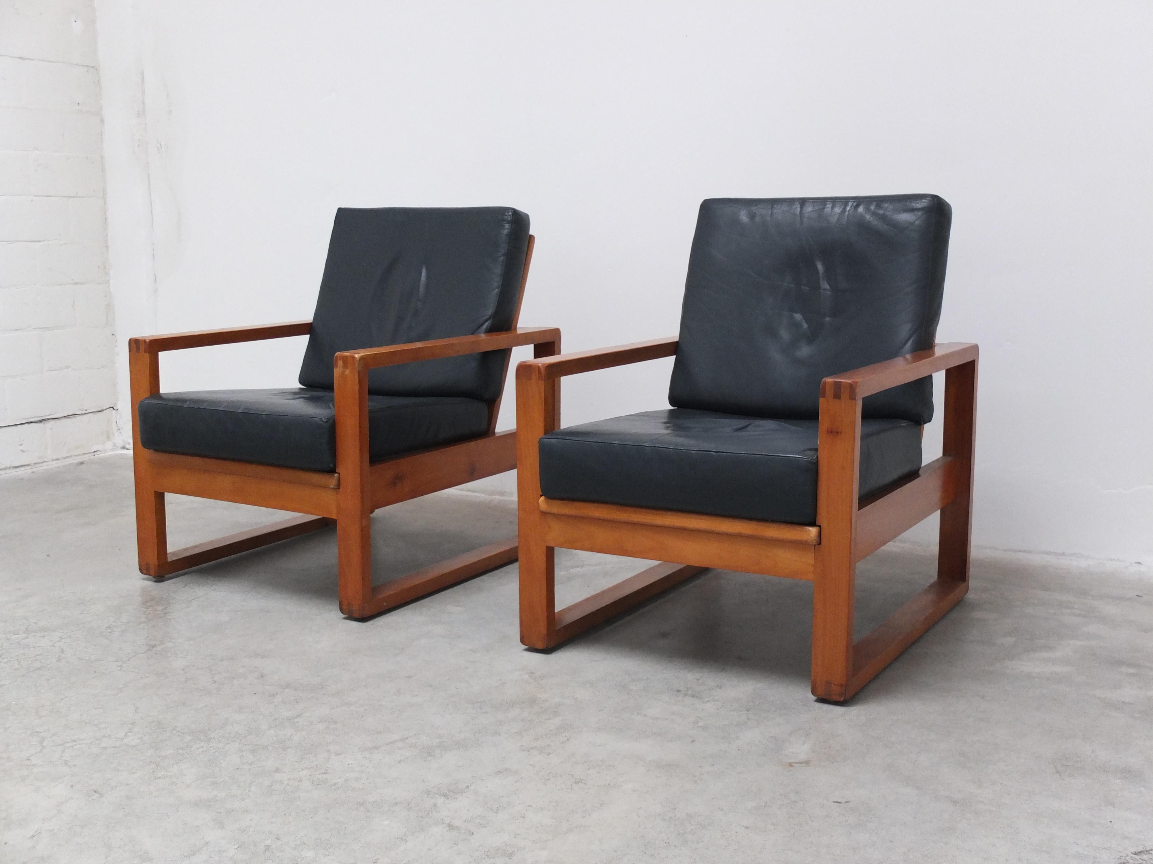 Belgian Unique Pair of Modernist Lounge Chairs by Van Den Berghe-Pauvers, 1960s For Sale