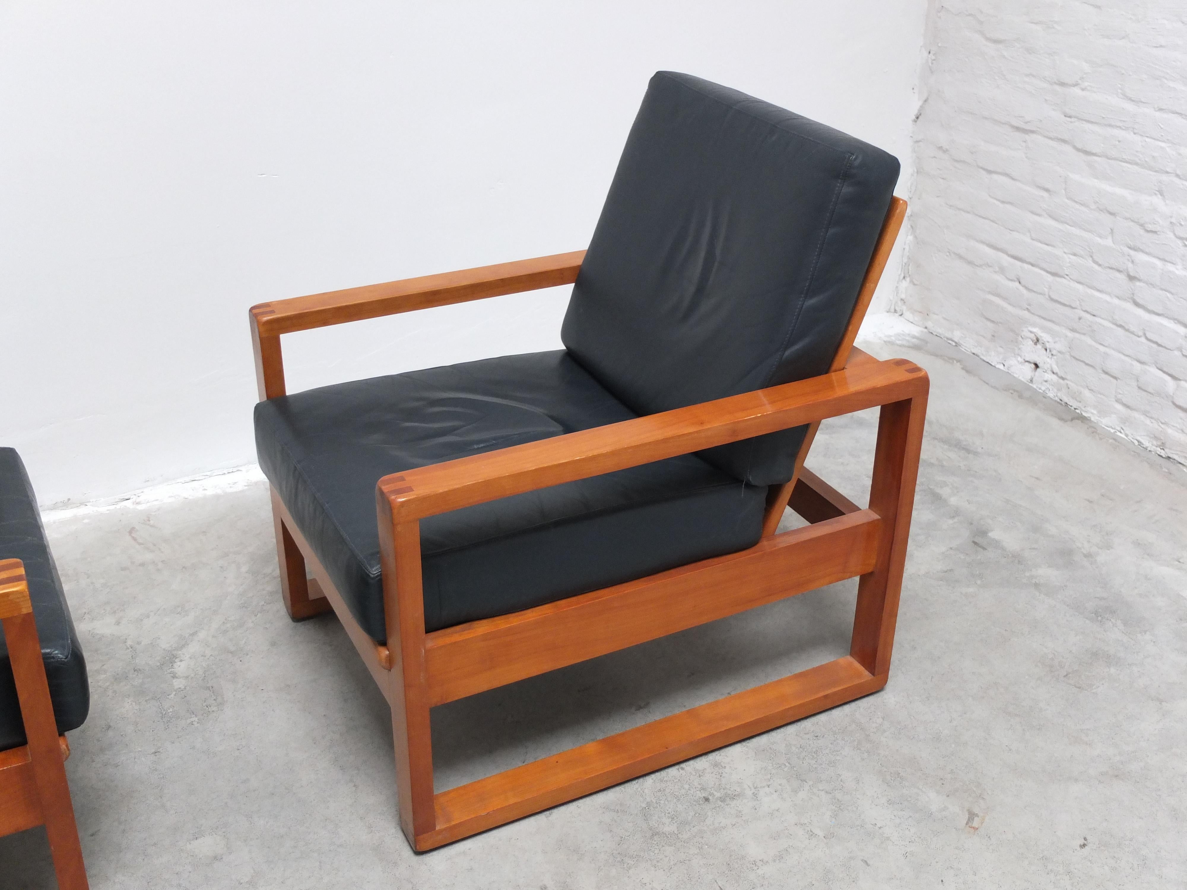Unique Pair of Modernist Lounge Chairs by Van Den Berghe-Pauvers, 1960s For Sale 1