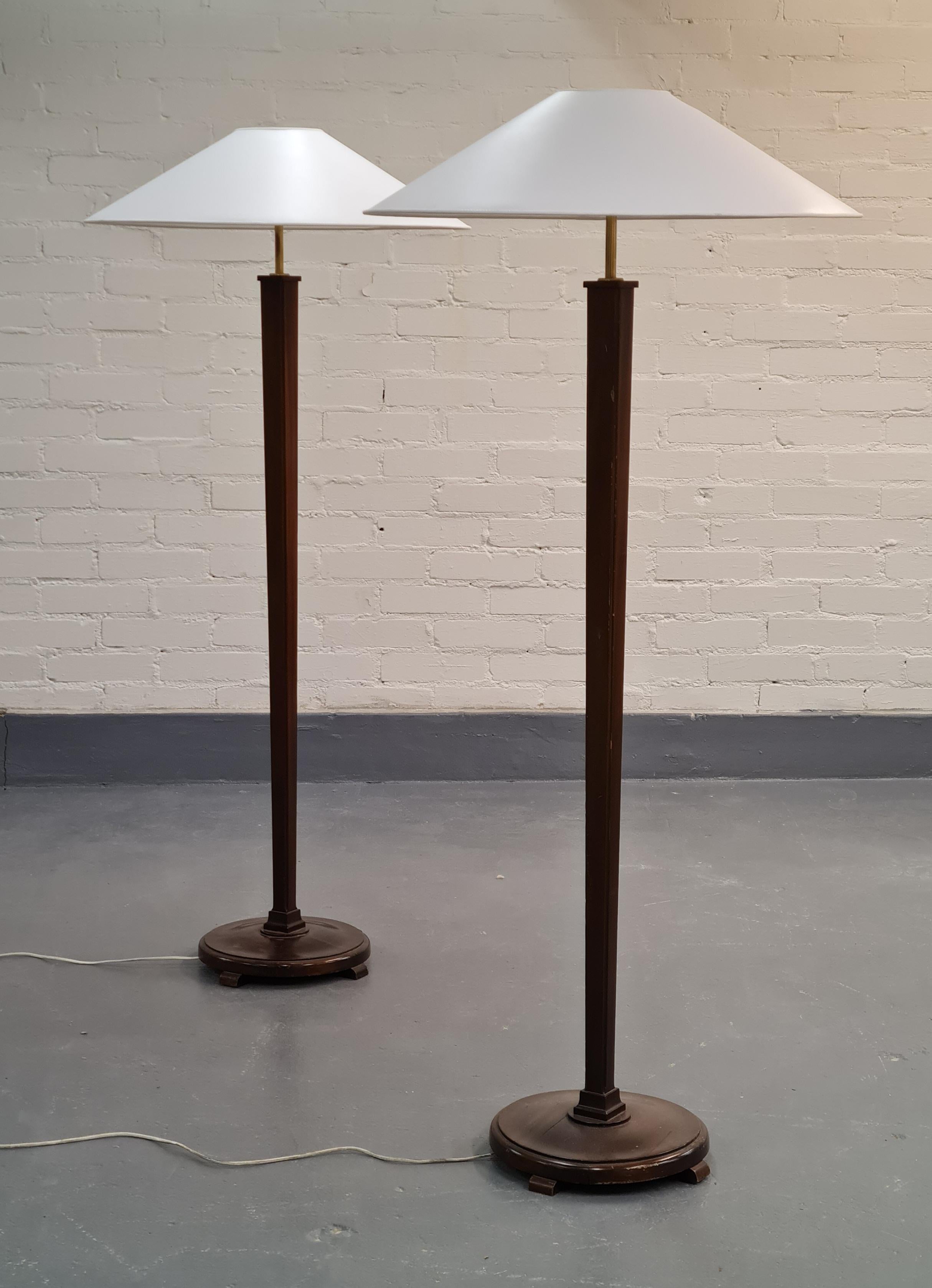 Einzigartiges Paar Stehlampen von Paavo Tynell / Paul Boman, Taito / Boman im Angebot 6