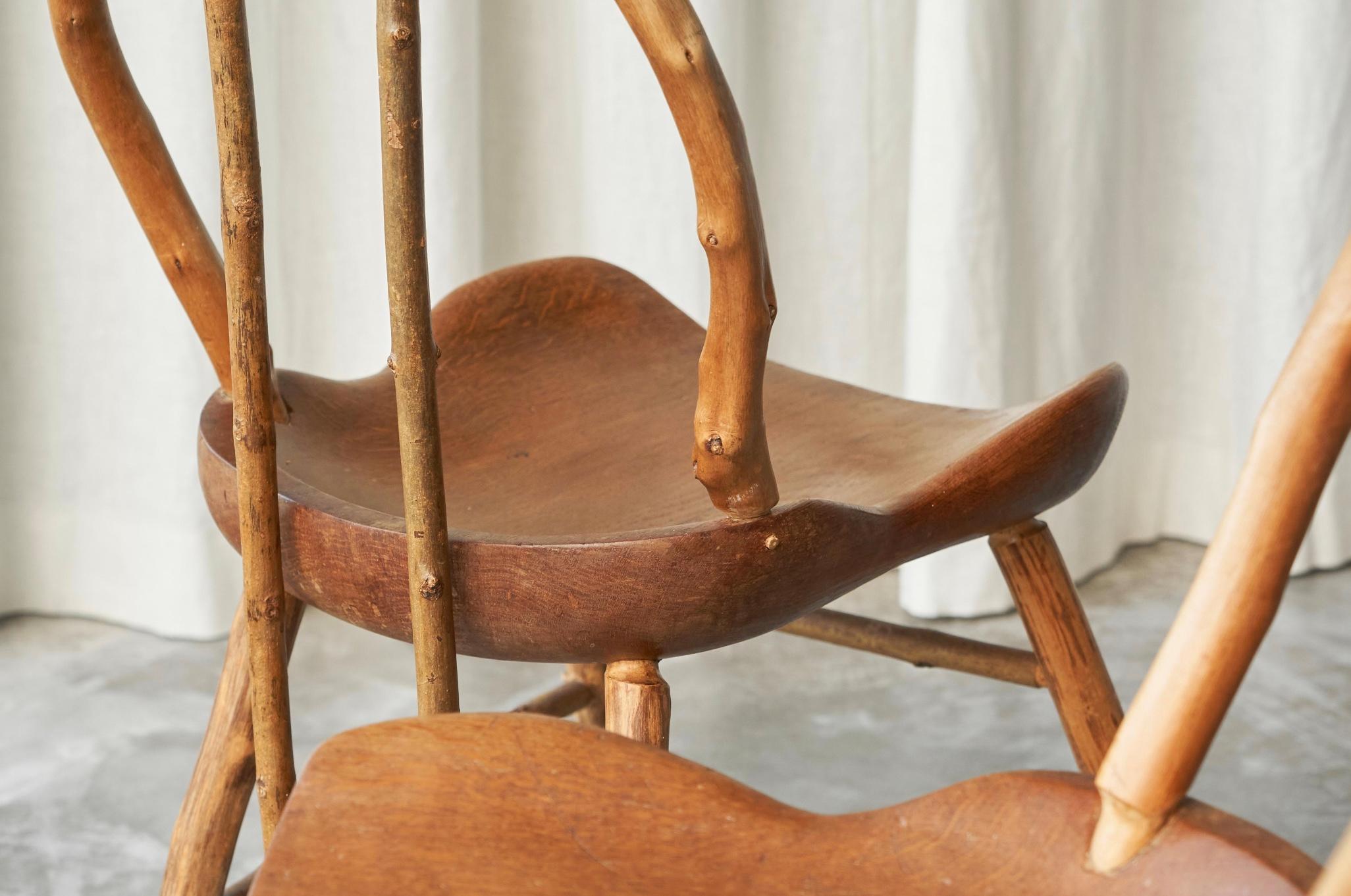 20ième siècle Paire unique de chaises d'appoint Bathsheba en chêne et hazel de Richard Lee, Royaume-Uni 1994 en vente