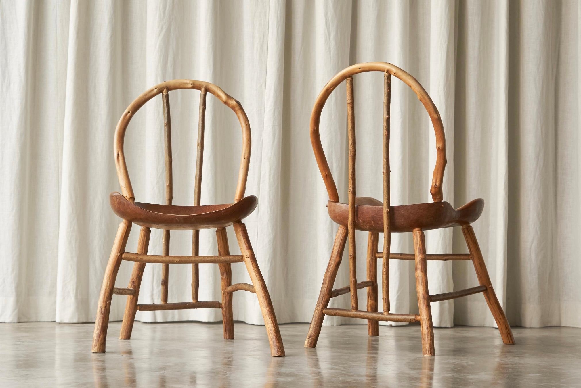 Paire unique de chaises d'appoint Bathsheba en chêne et hazel de Richard Lee, Royaume-Uni 1994 en vente 3