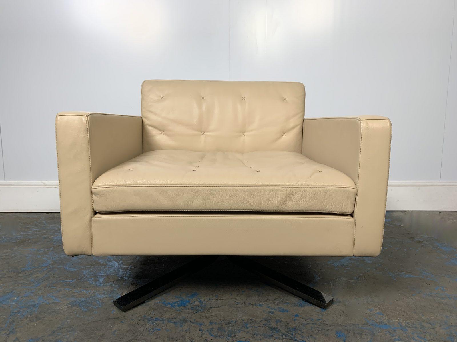 Unique Pair of Special-Order Poltrona Frau for Ferrari “Kennedee” Armchairs in In Good Condition For Sale In Barrowford, GB