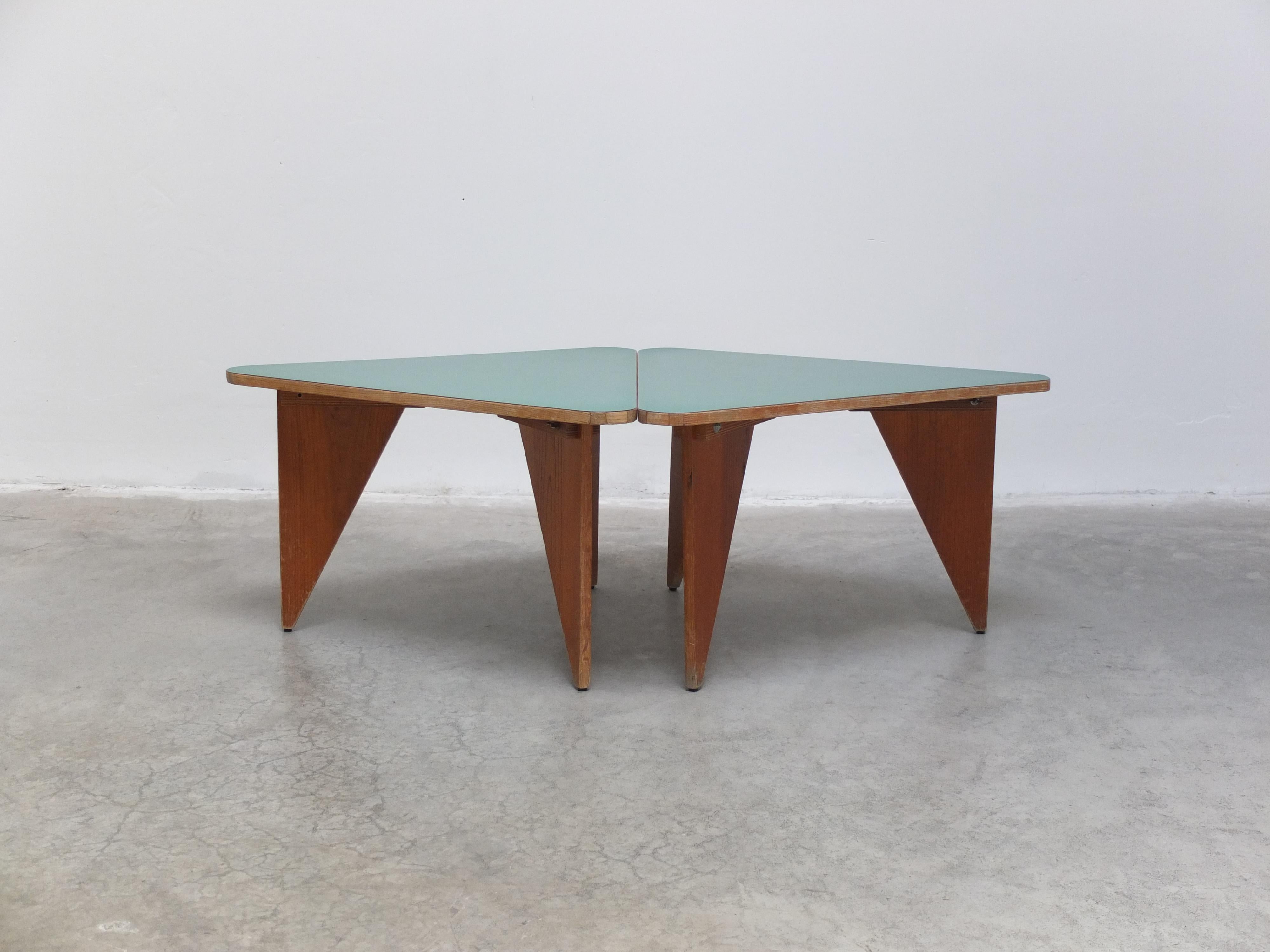 Unique Pair of Triangular Coffee or Side Tables, 1960s For Sale 8