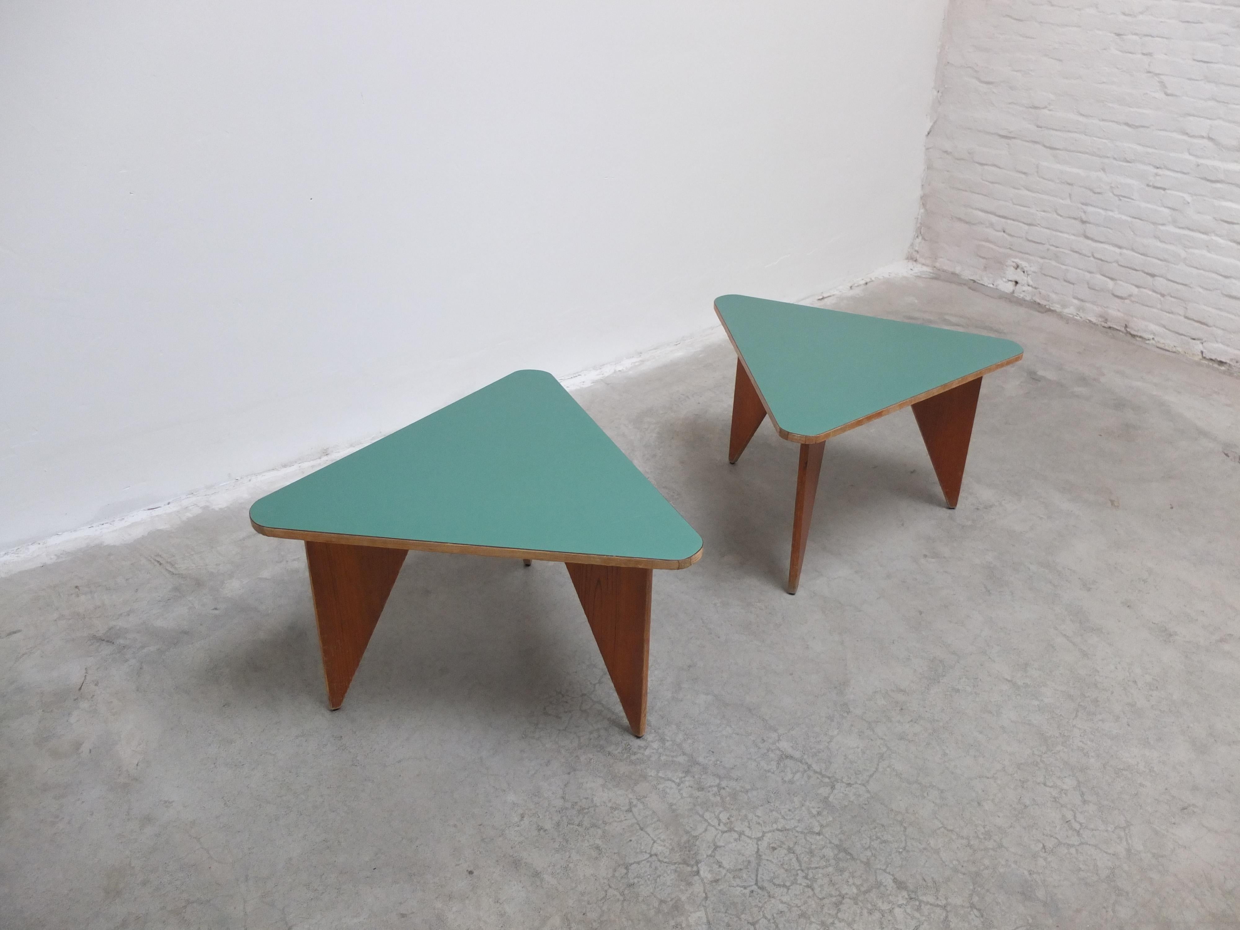 Mid-Century Modern Unique Pair of Triangular Coffee or Side Tables, 1960s For Sale