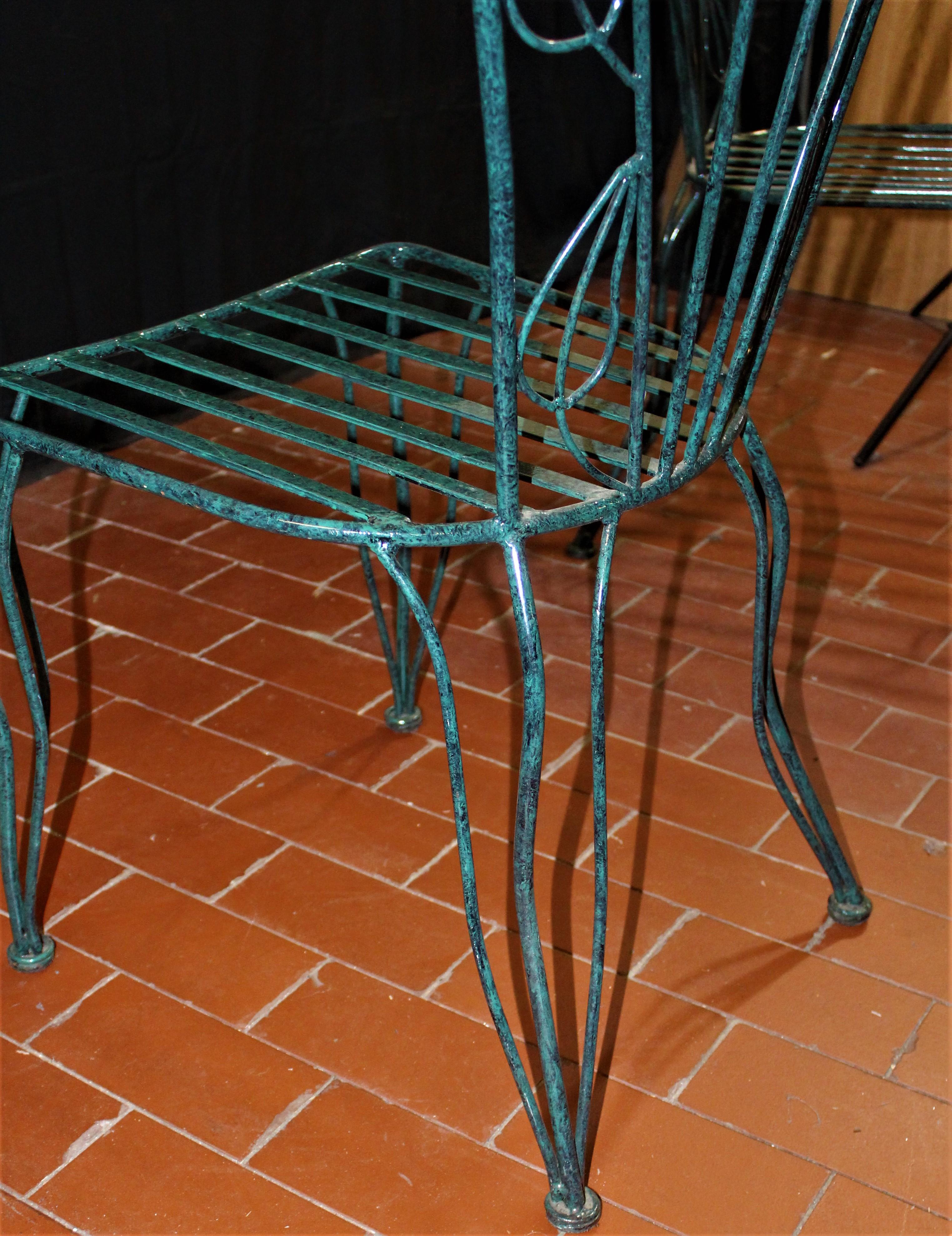 Unique Pair of Very Stylish Mottled Green Powder Coated Patio Chairs In Excellent Condition For Sale In Bronx, NY