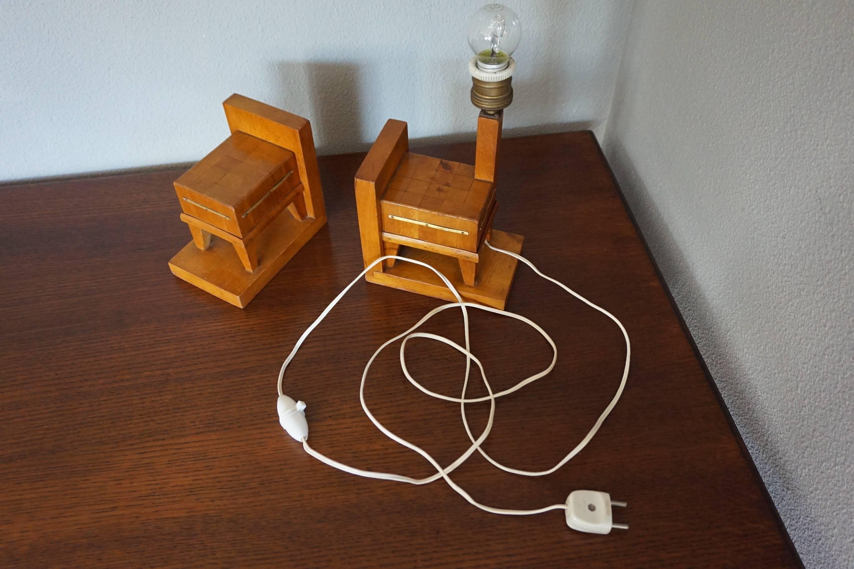 Pair of Wooden Art Deco Butcher Block Bookends with Integrated Table Light For Sale 3