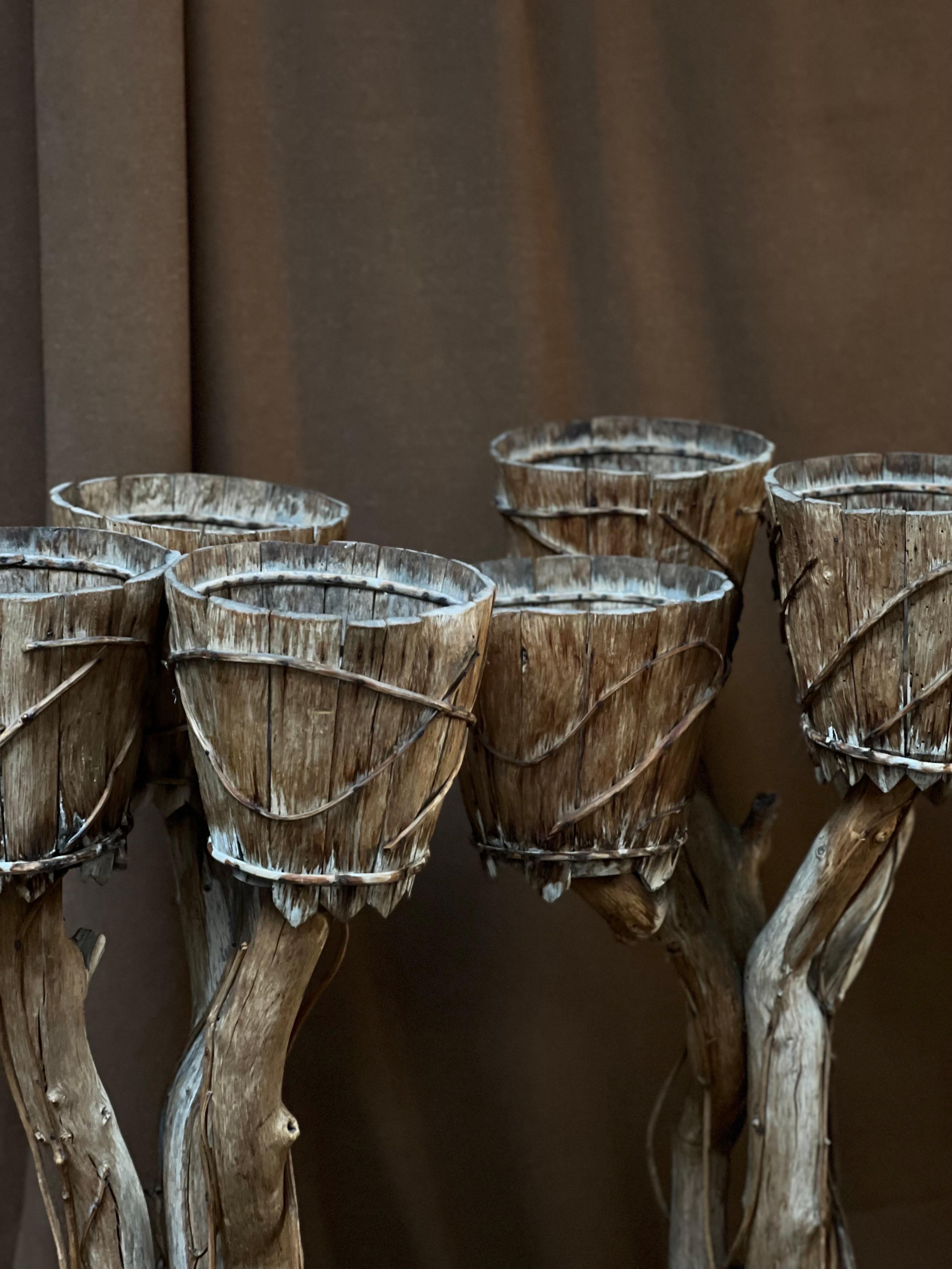 Pareja única de jardineras con pedestal de madera, Francia años 50 Francés en venta