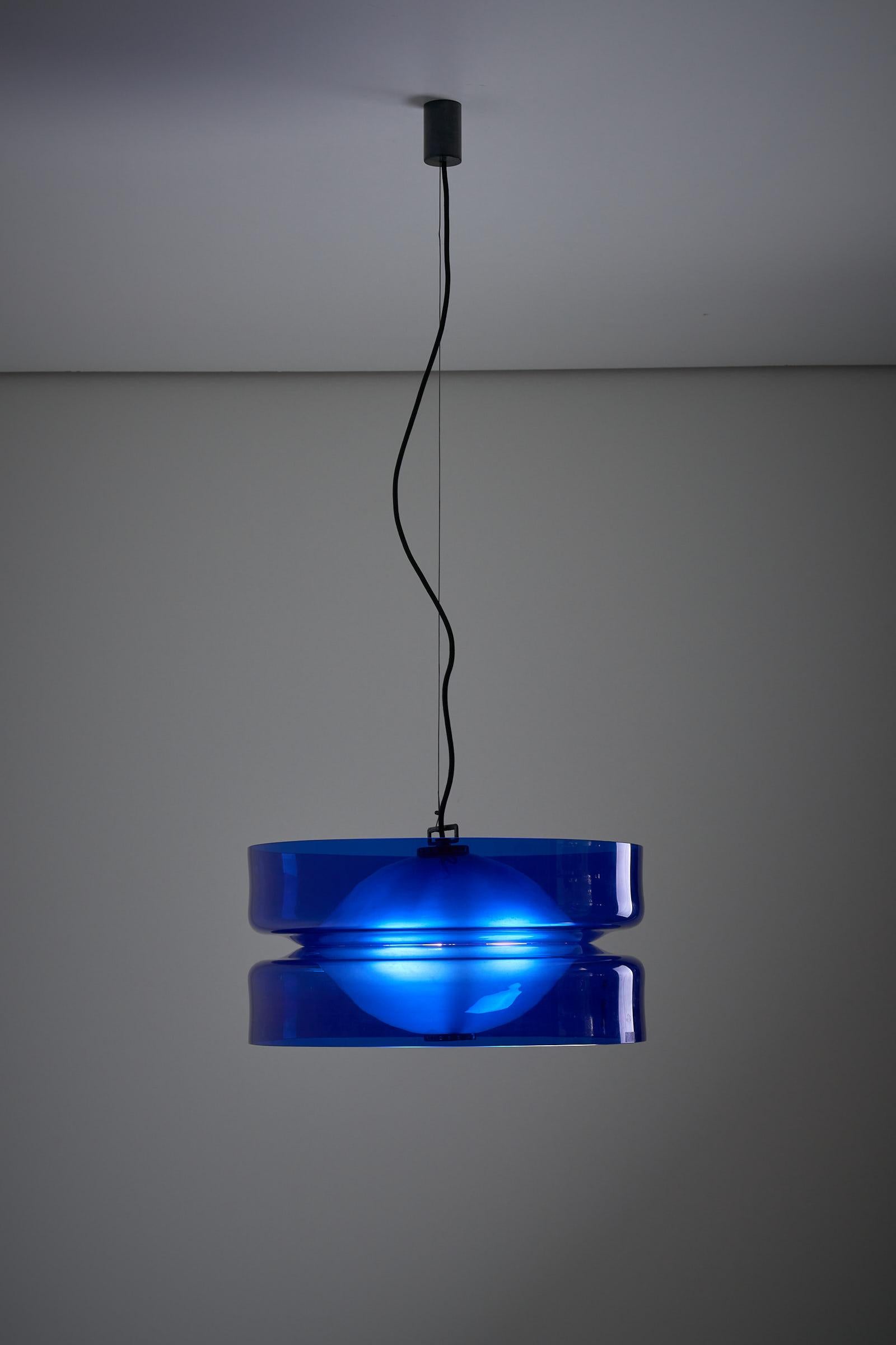 Mid-Century Modern Unique Pendant by Vistosi in Midnight Blue Murano Glass. For Sale
