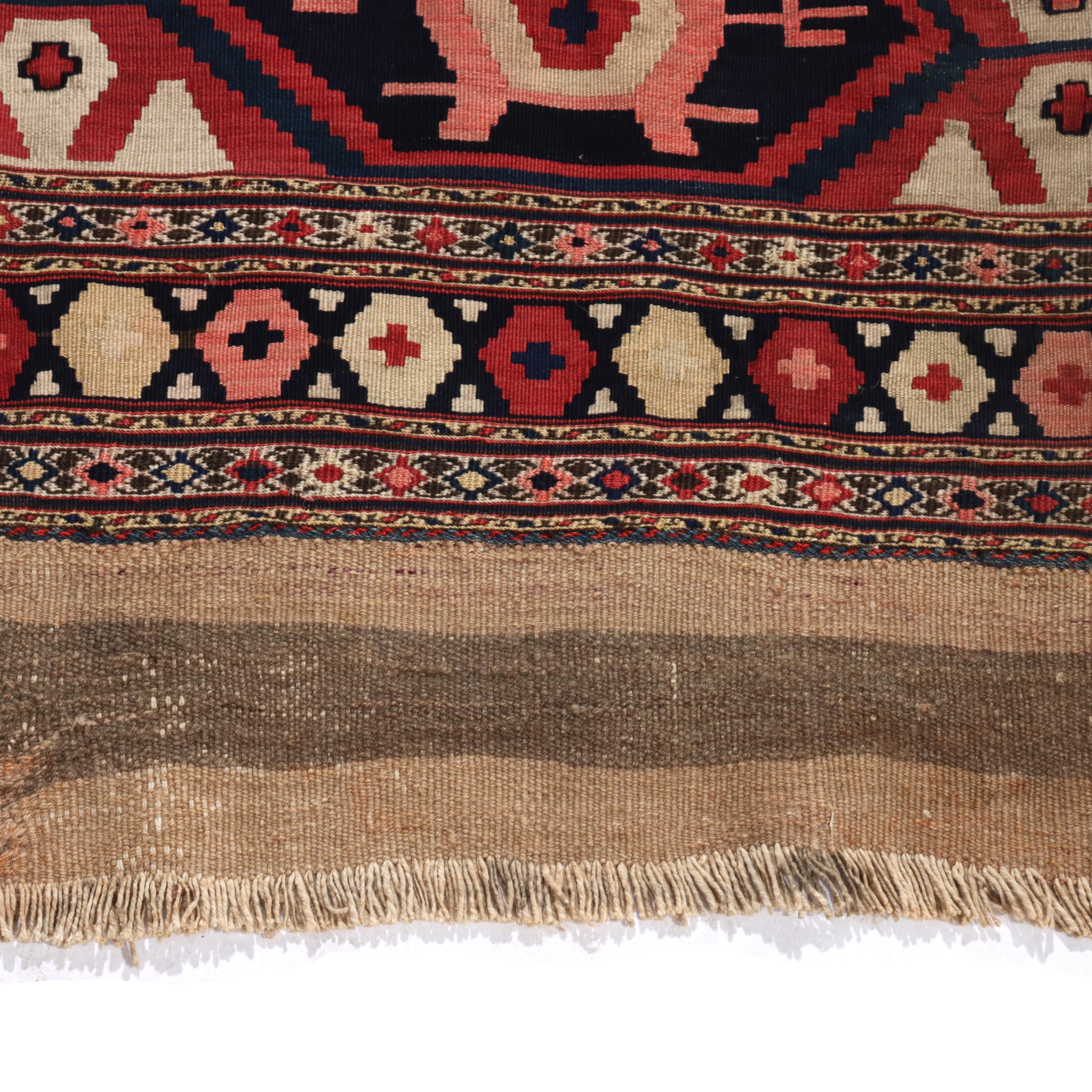 Einzigartiger persischer Kilim-Wollteppich C1930 (20. Jahrhundert) im Angebot