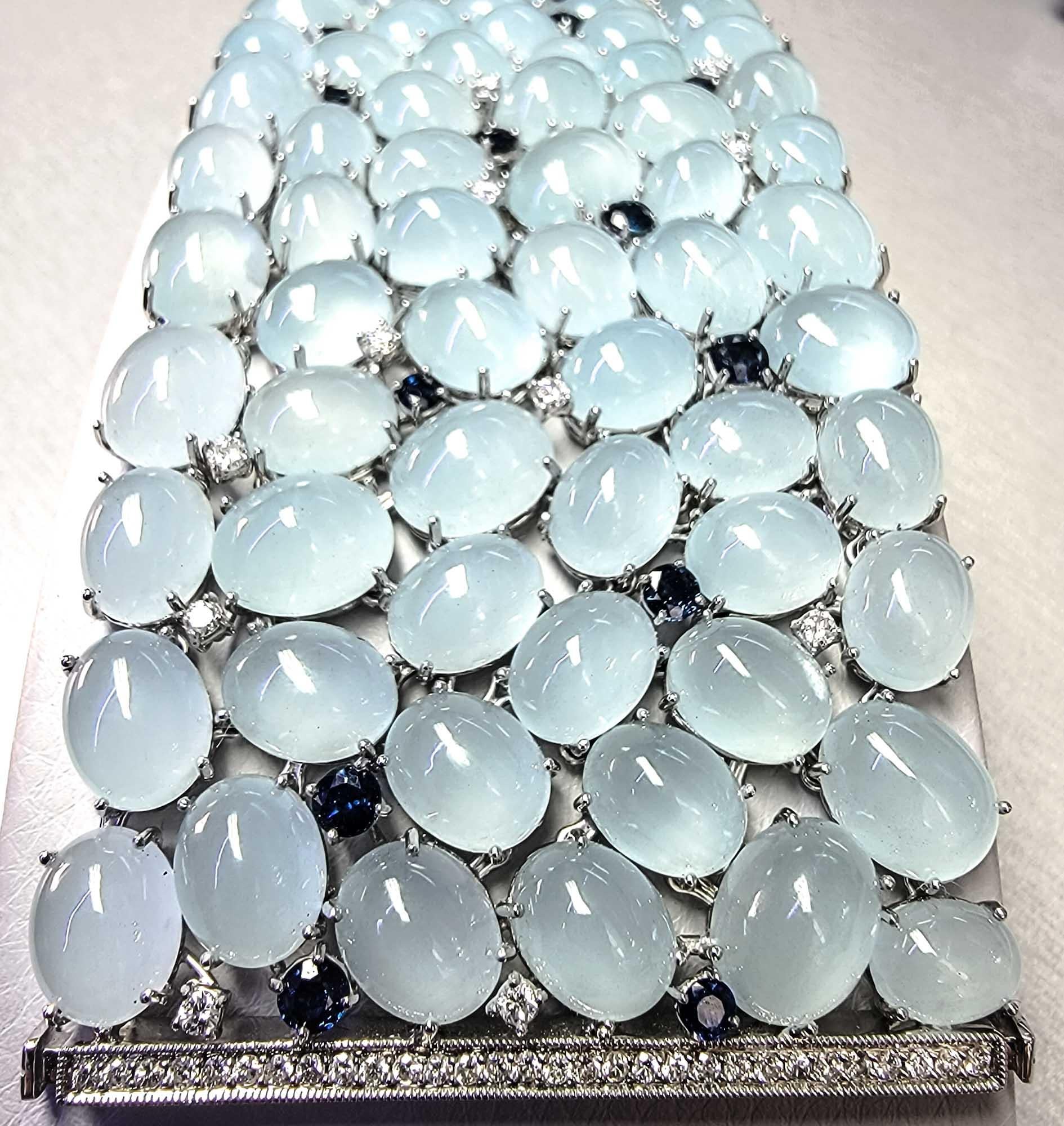 This unique platinum bracelet is made up of 266.68 carats aquamarine with sapphires weighing 5.39 carats and diamonds weighing 1.26 carats.
