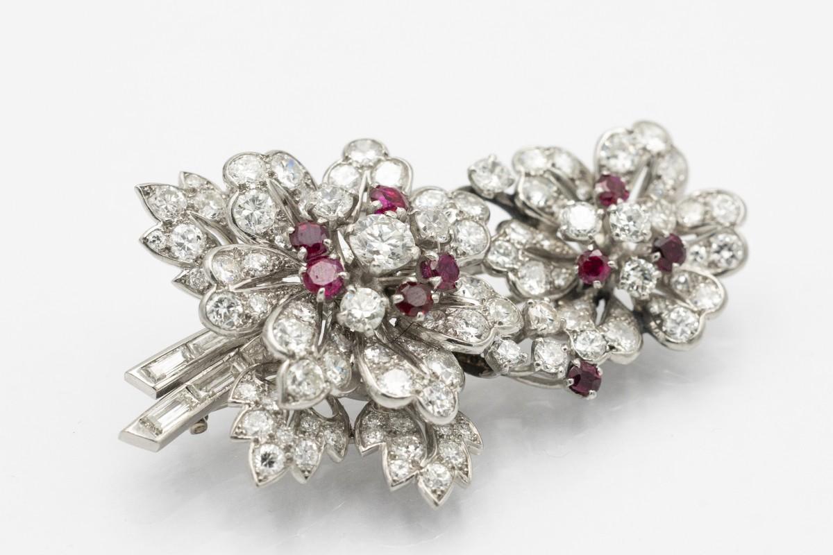 Unique platinum brooch with rubies and diamonds 9.54ct. In Good Condition For Sale In Chorzów, PL