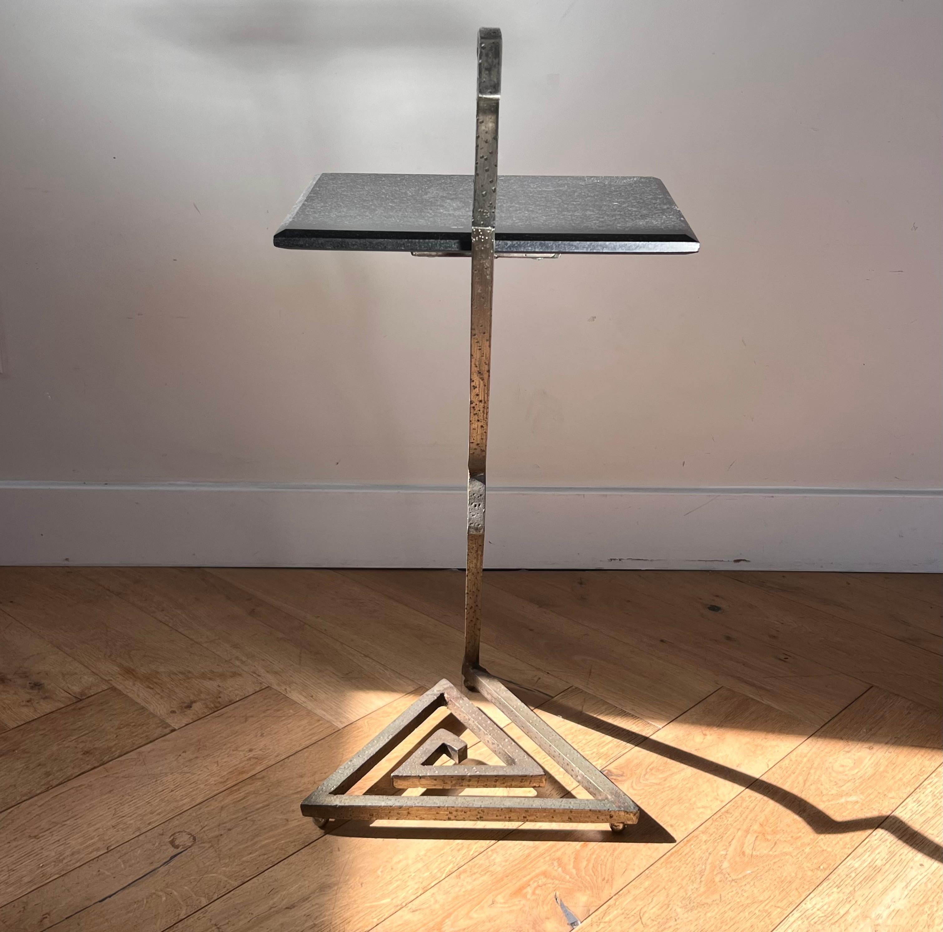 Unique Postmodern zigzag granite and steel side table, late 20th century  For Sale 10