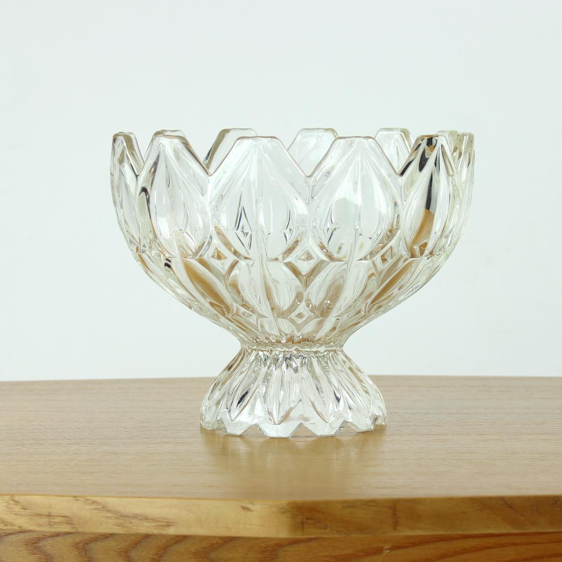 Mid-Century Modern Unique Pressed Glass Bowl, Tulip Collection Hermanowa Hut, 1957 For Sale