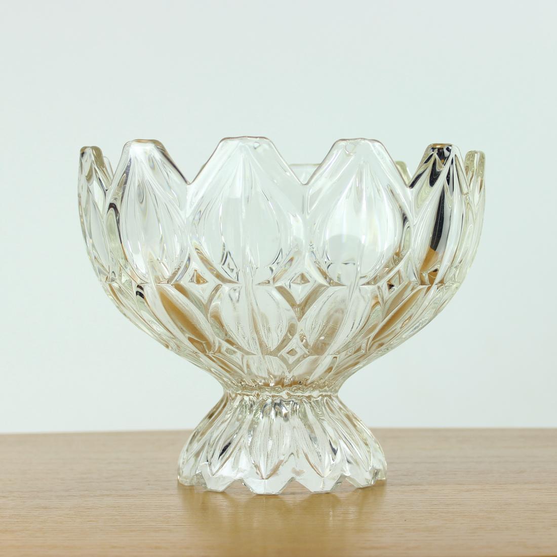 Unique Pressed Glass Bowl, Tulip Collection Hermanowa Hut, 1957 For Sale 2