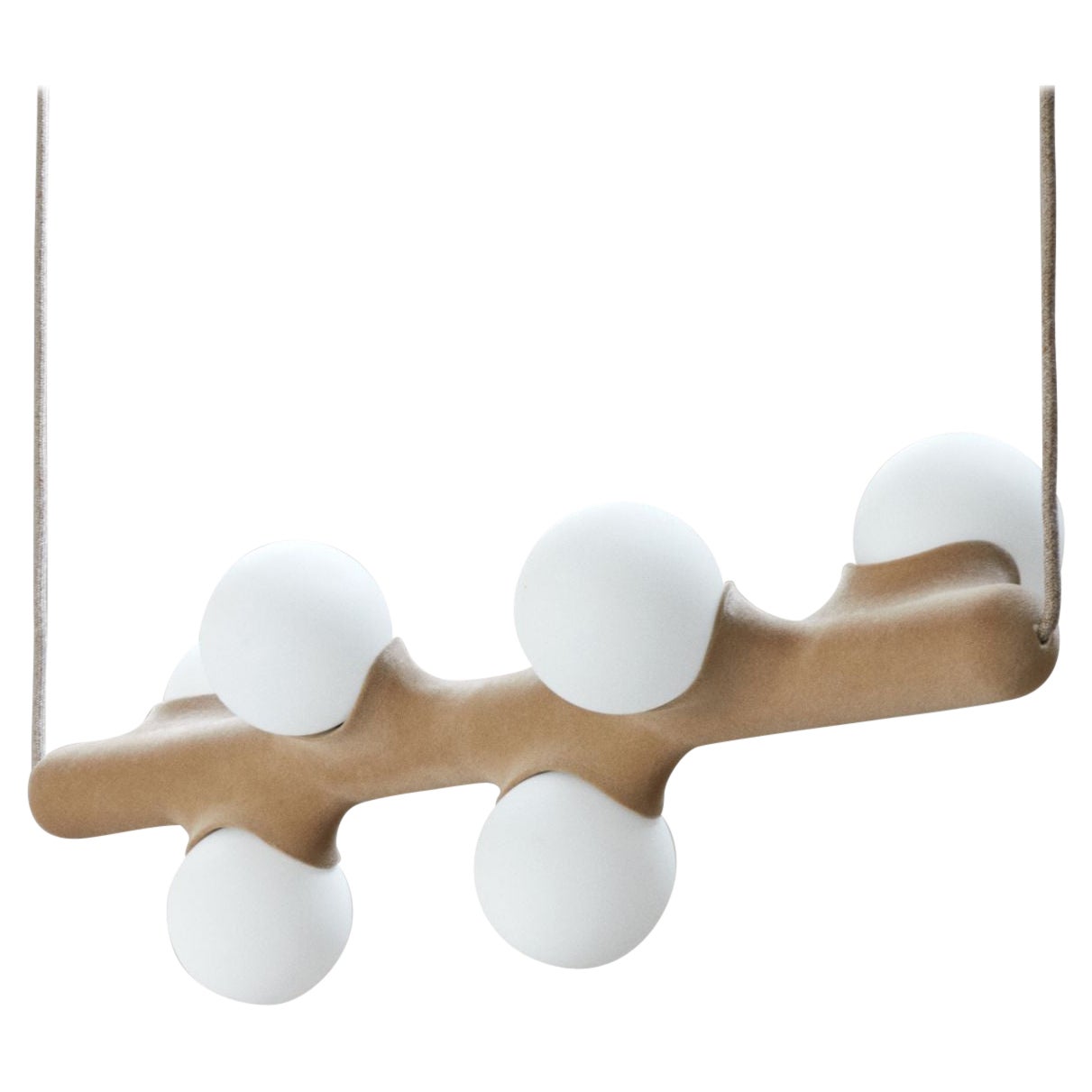Lampe à suspension horizontale unique en velours poire piqué de 6 opalines de Mickael Koska en vente