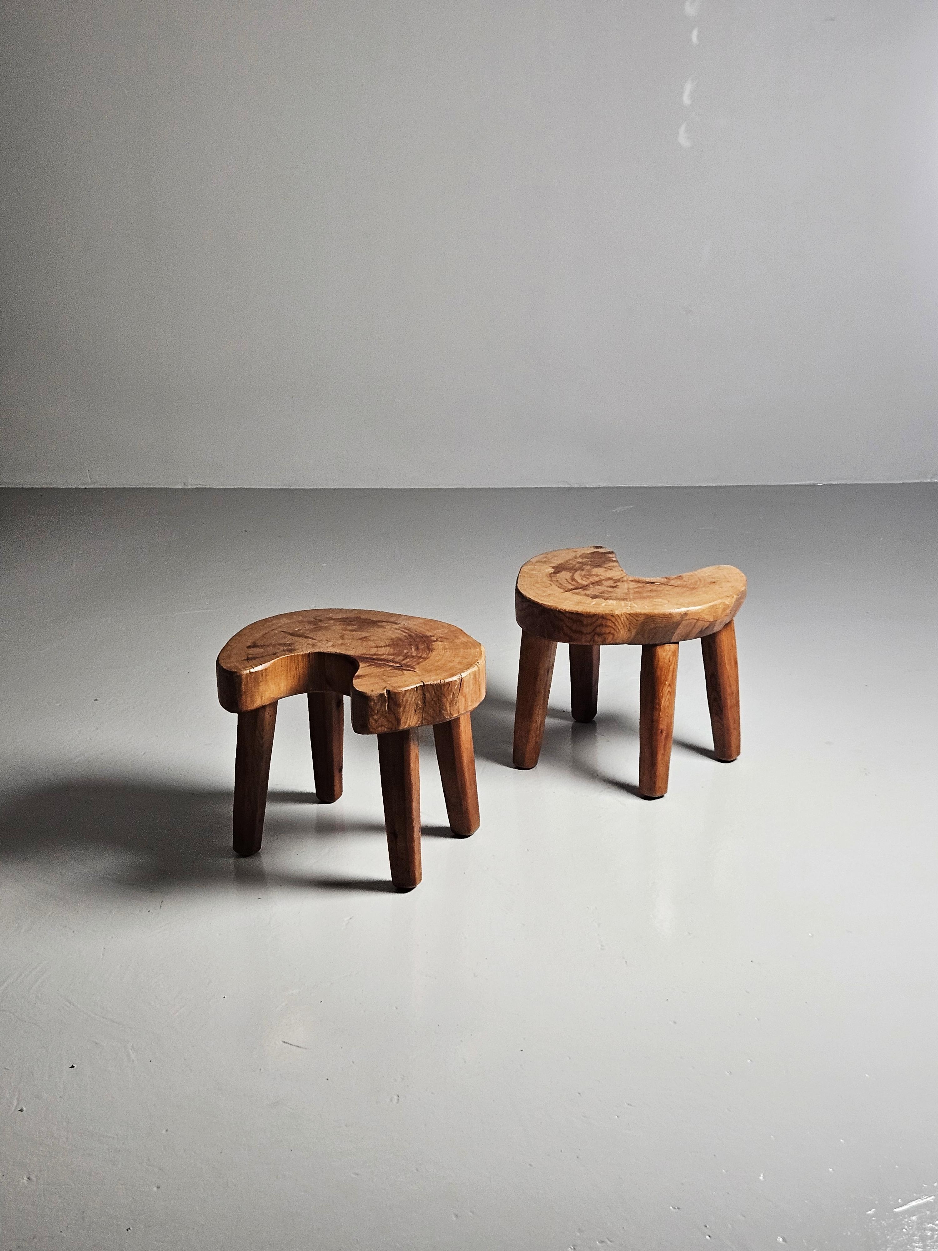 Primitive pine stools made in the first half of the 20th century. 

Free form and a set that is one of a kind. 

Goes perfectly with other scandinavian sport cabin furniture. 

Very big in size and can be used as stool but is also sufficent as a