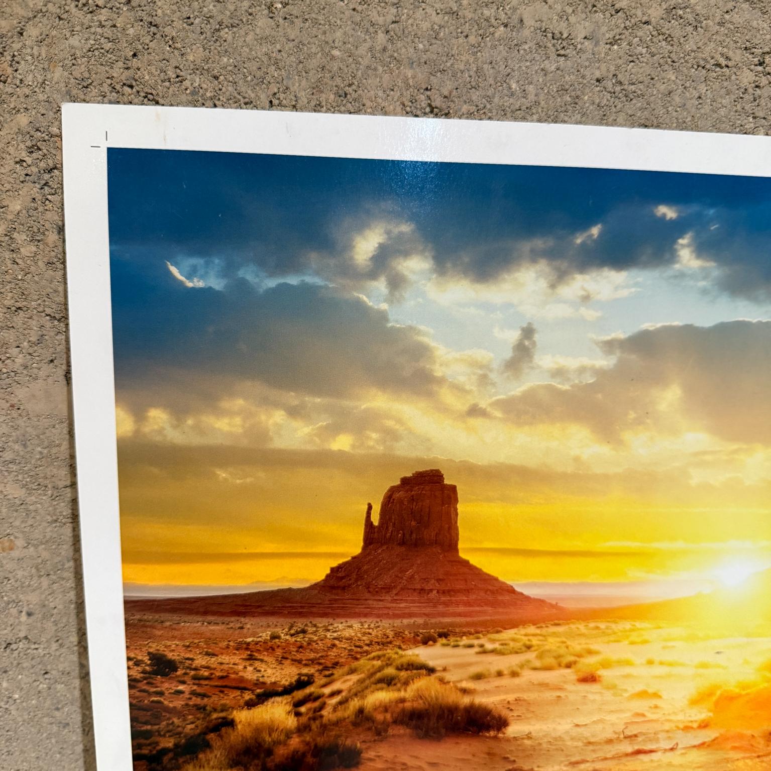 Photographie couleur professionnelle unique d'un coucher de soleil dans l'Utah Bon état - En vente à Chula Vista, CA