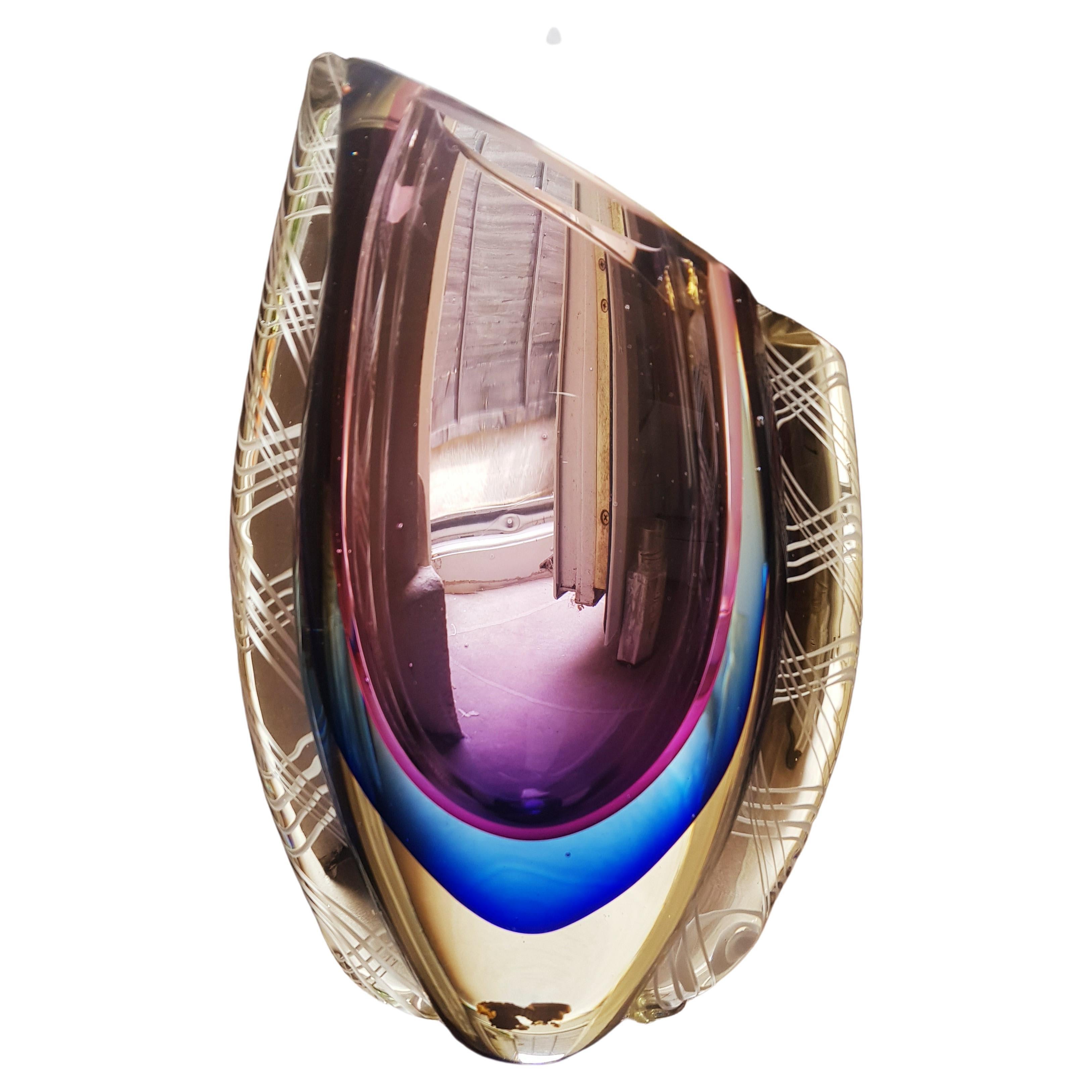 Italian Unique Pulegoso murano glass somerso vase applied filigrana Flavio Poli For Sale