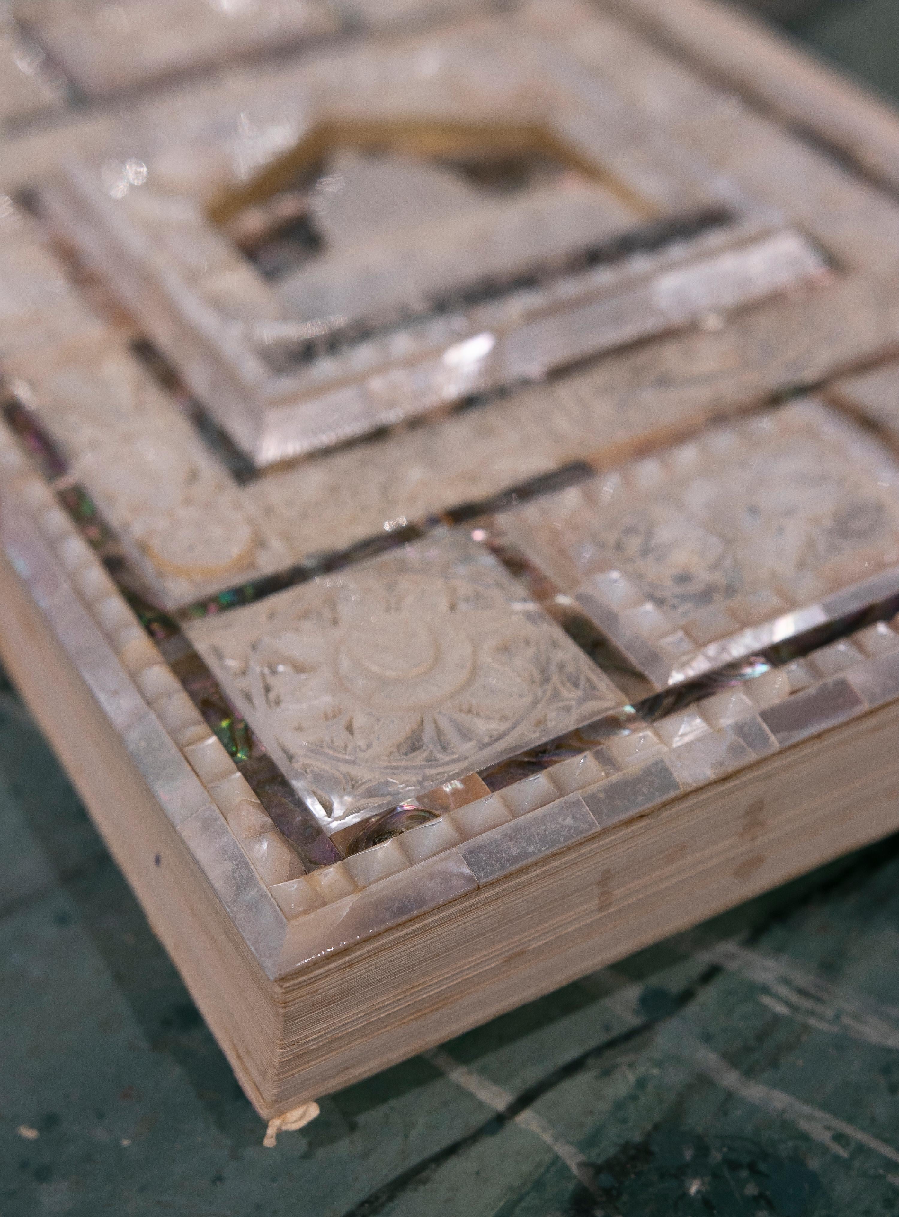 Unique Quran Book with Carved Mother of Pearl Covers and Lockable Box 3