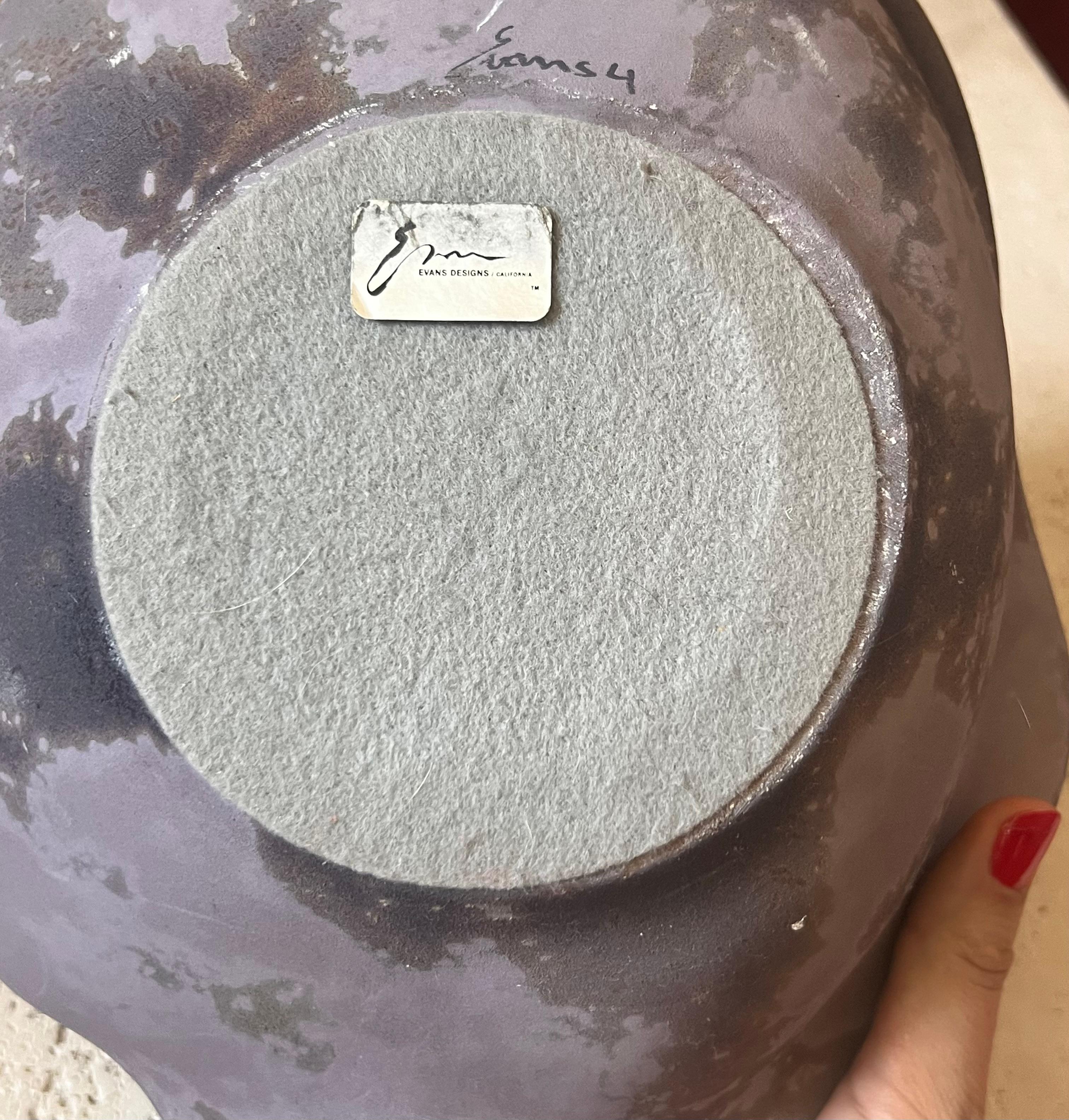 XXI secolo e contemporaneo Ceramica raku unica di Tony Evans in lavanda, firmata, 21° secolo