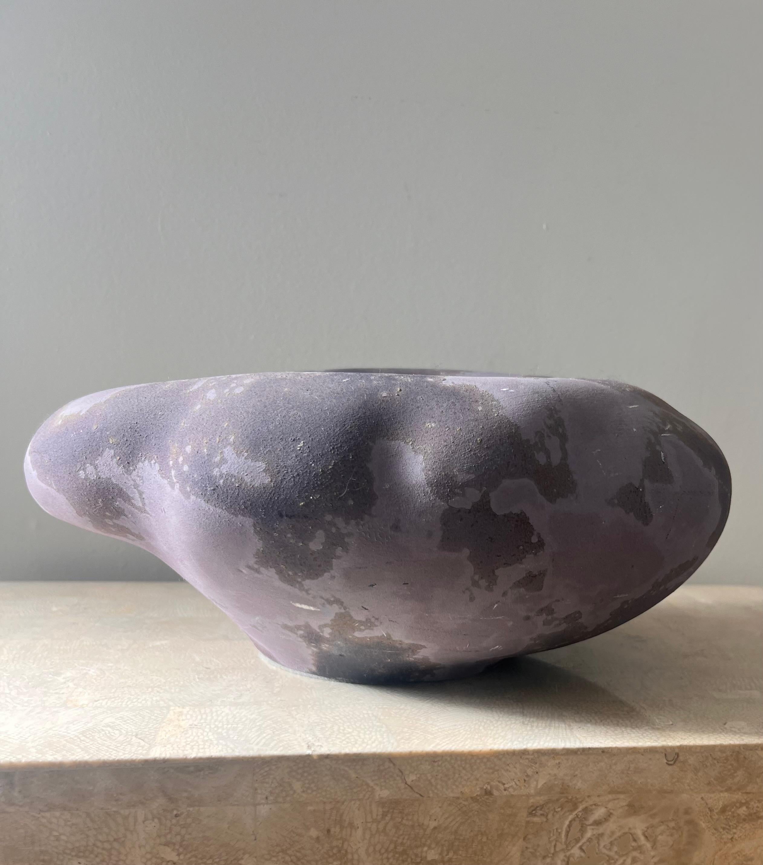 Unique raku ceramic pottery by Tony Evans in lavender, signed, 21st century  For Sale 1