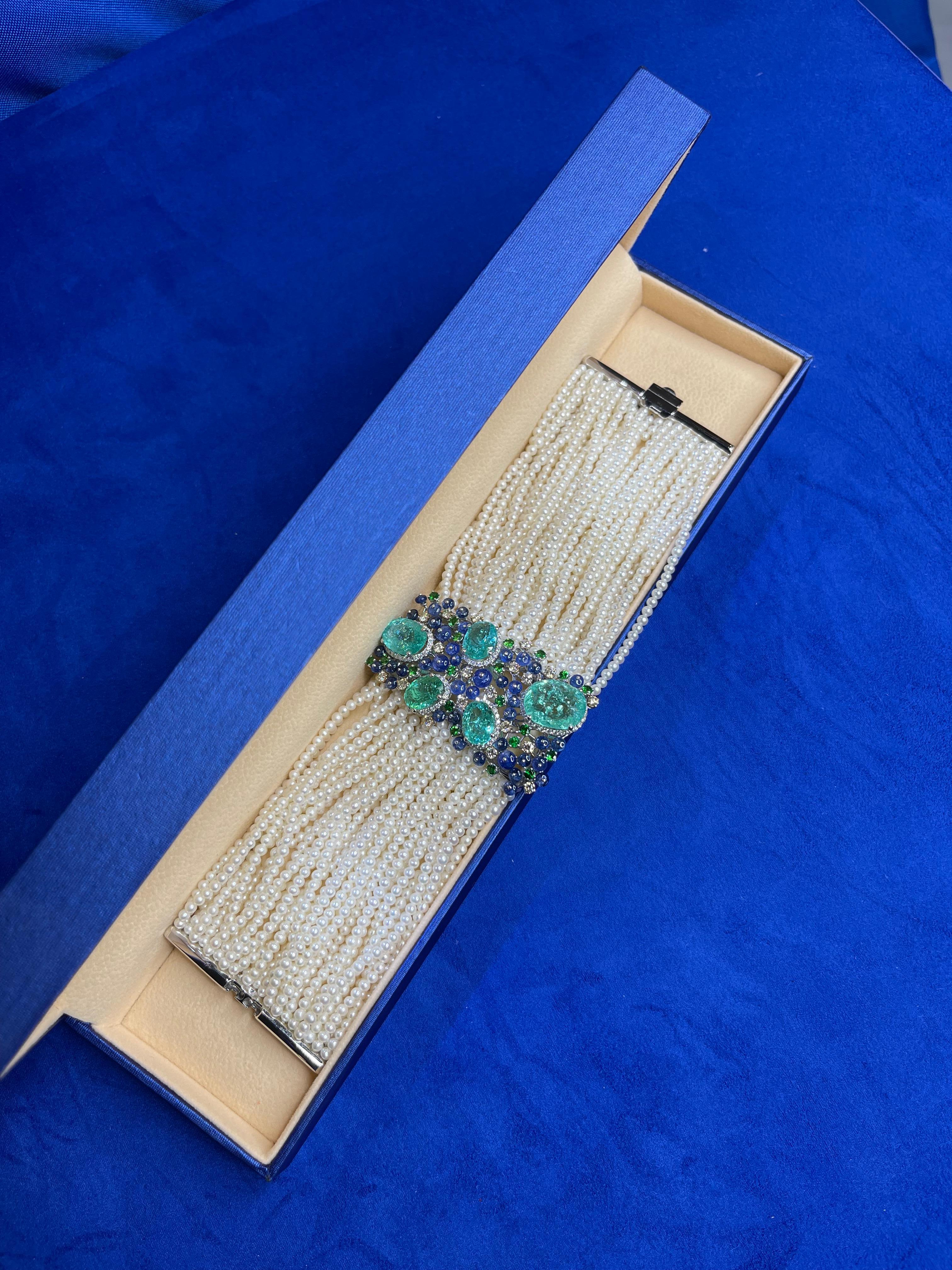 Bracelet unique et rare en or avec tourmalines Paraiba, diamants, perles Akoya et tanzanites en vente 6