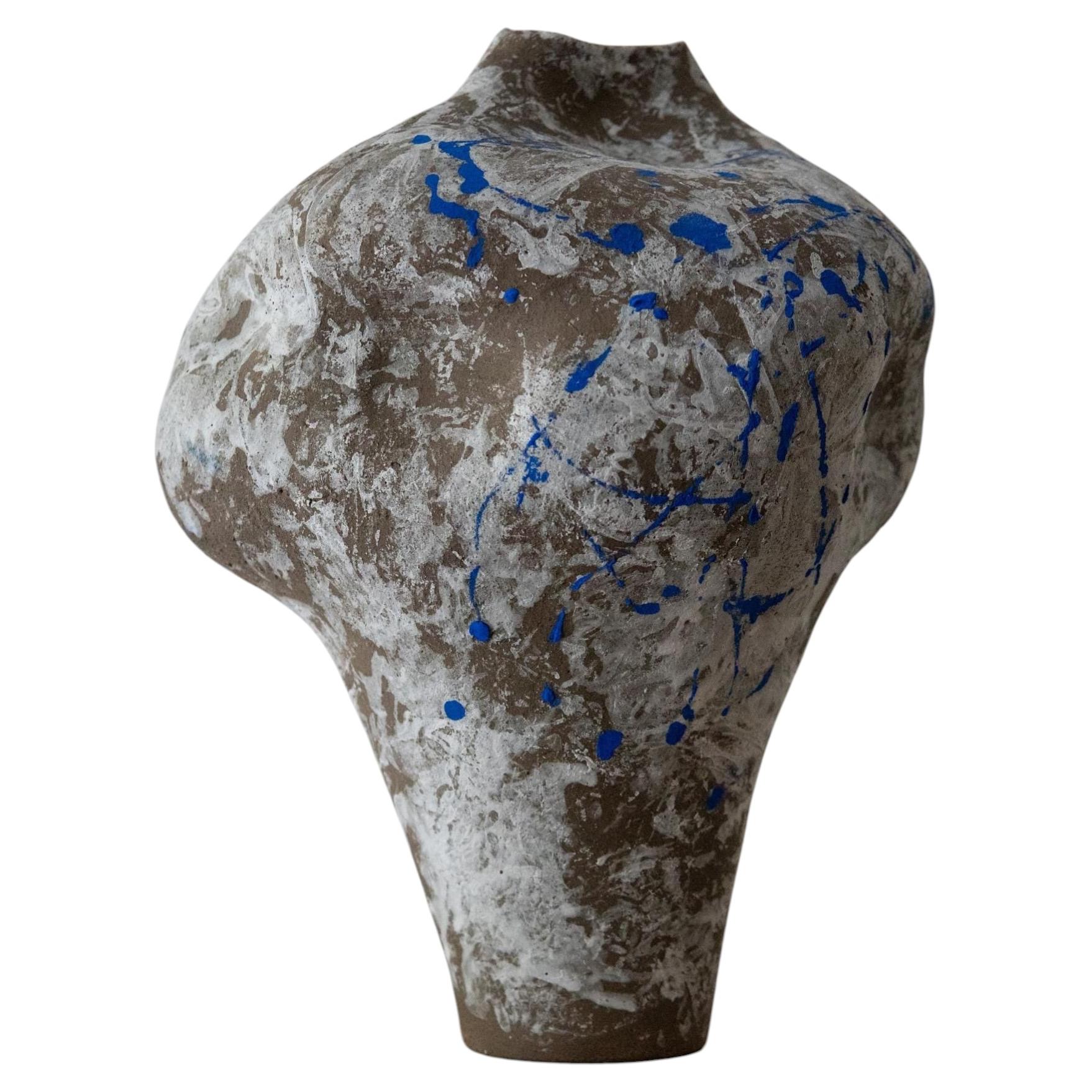 Einzigartige Vase aus rohem Ton von Maku Ceramic